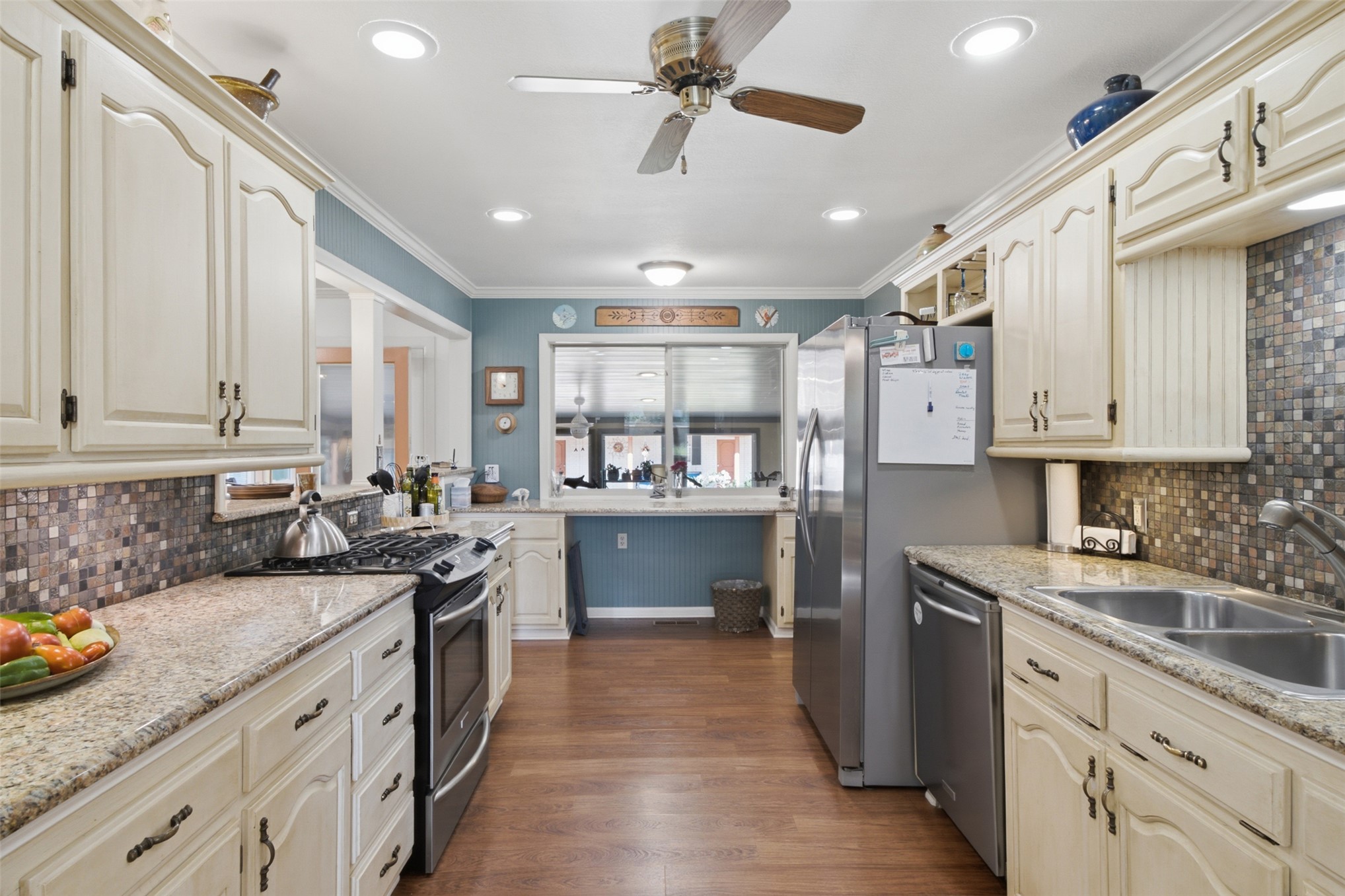 735 W Holiday Lane Claremore OK 74017