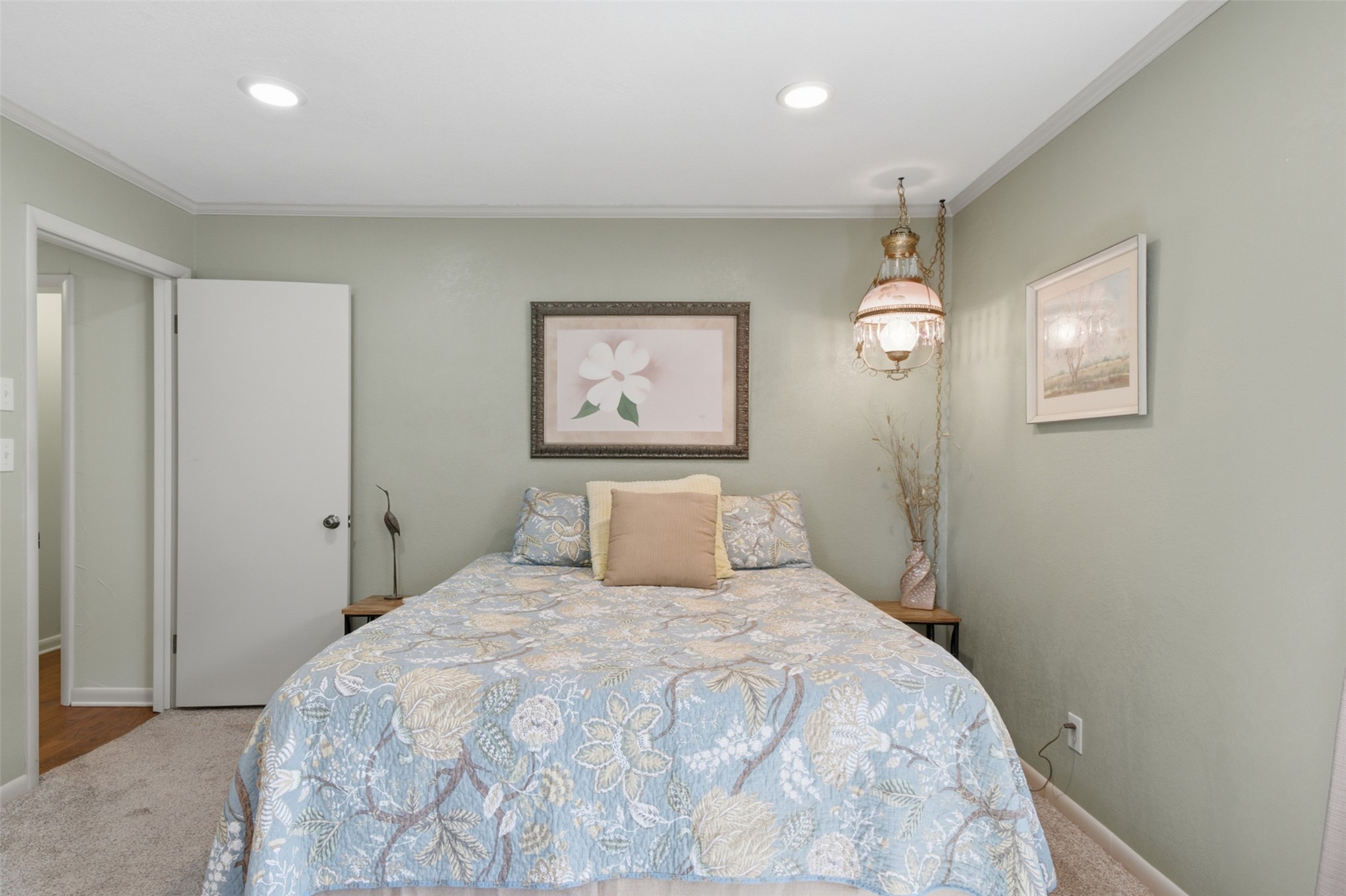 735 W Holiday Lane Claremore OK 74017