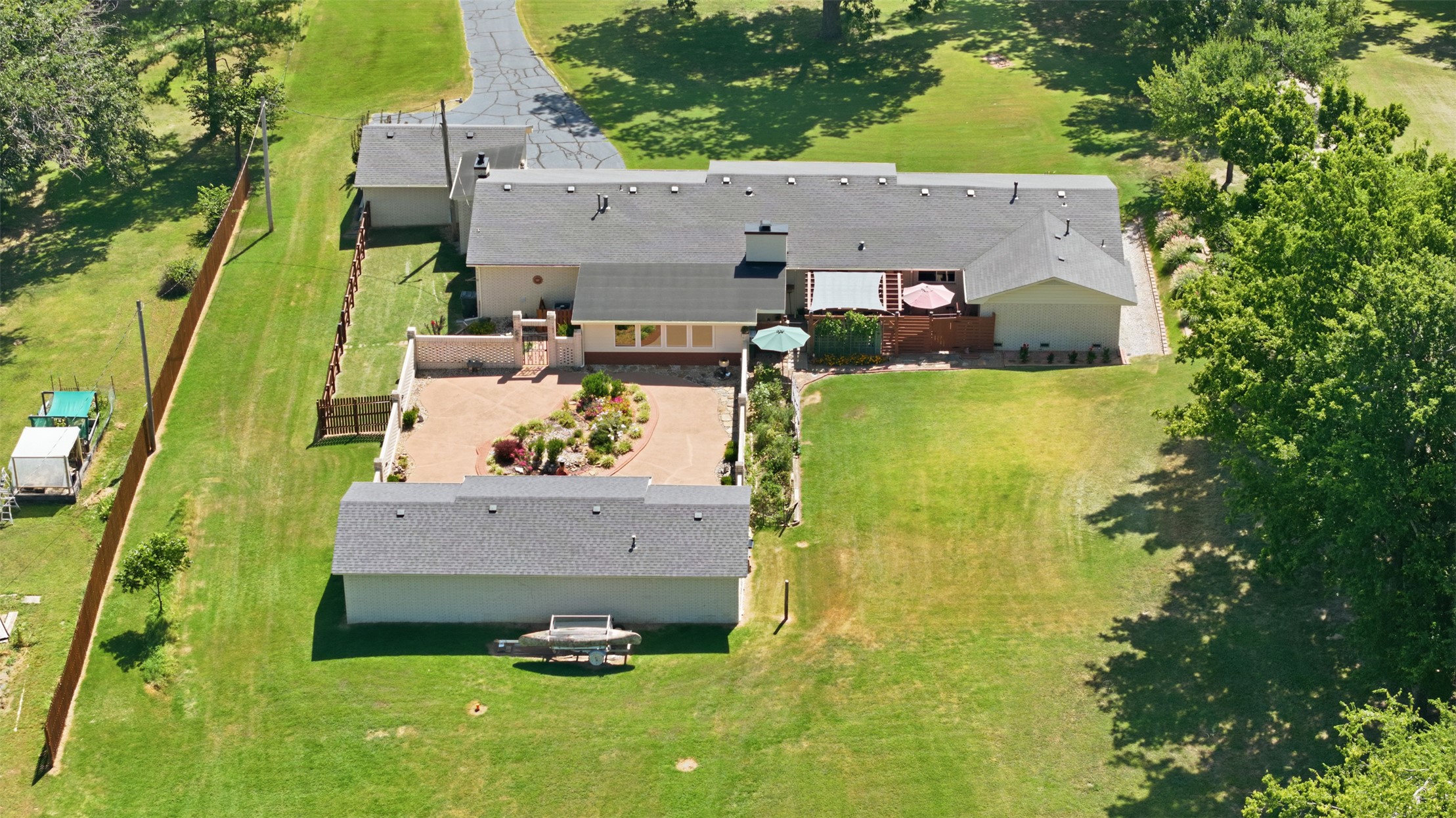 735 W Holiday Lane Claremore OK 74017