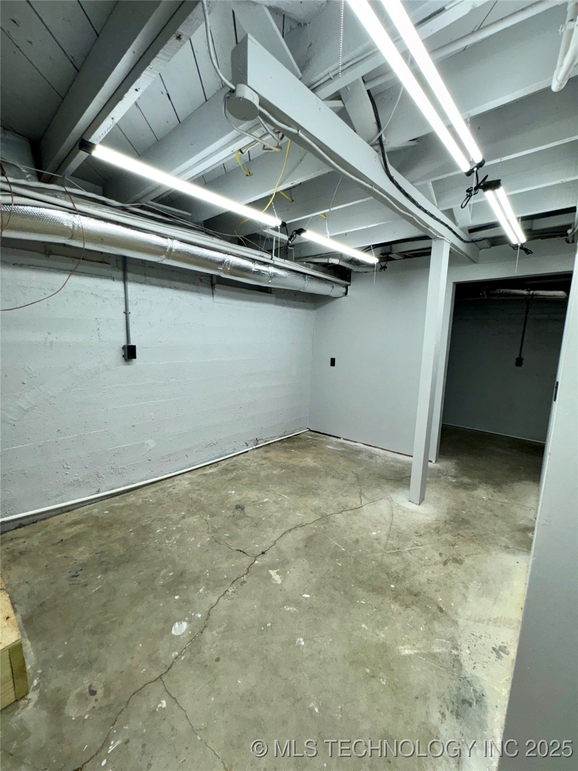 214 E SW Ardmore OK 73401