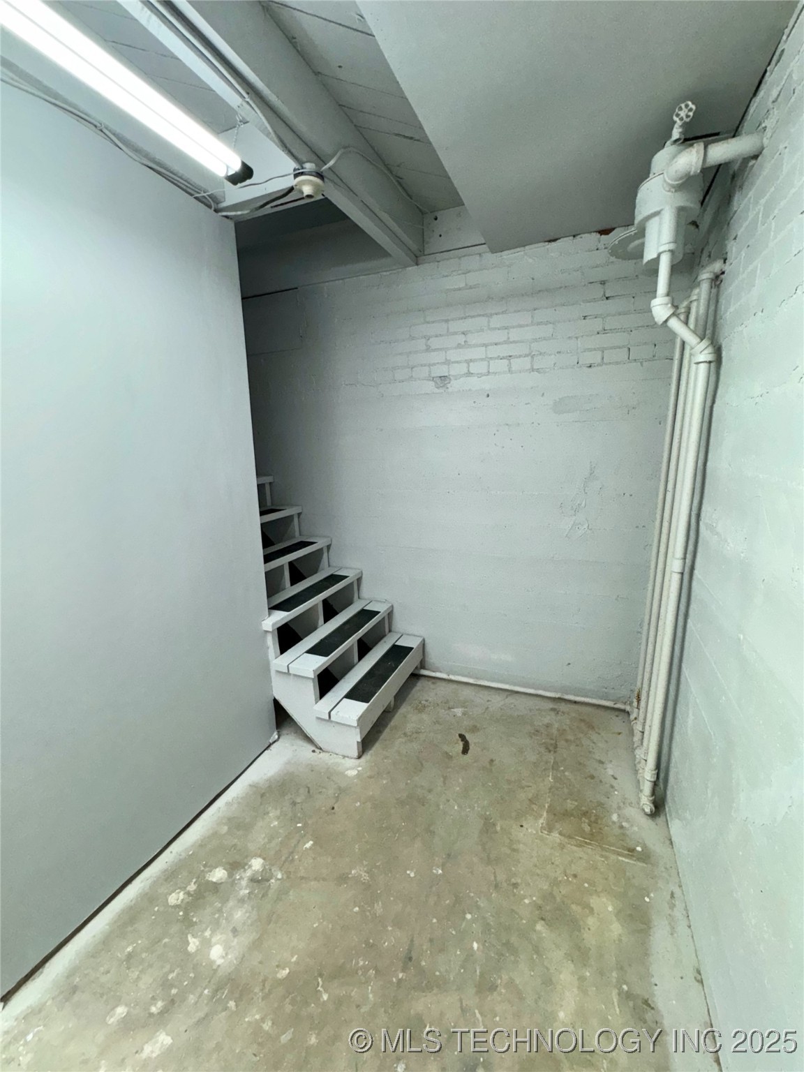 214 E SW Ardmore OK 73401