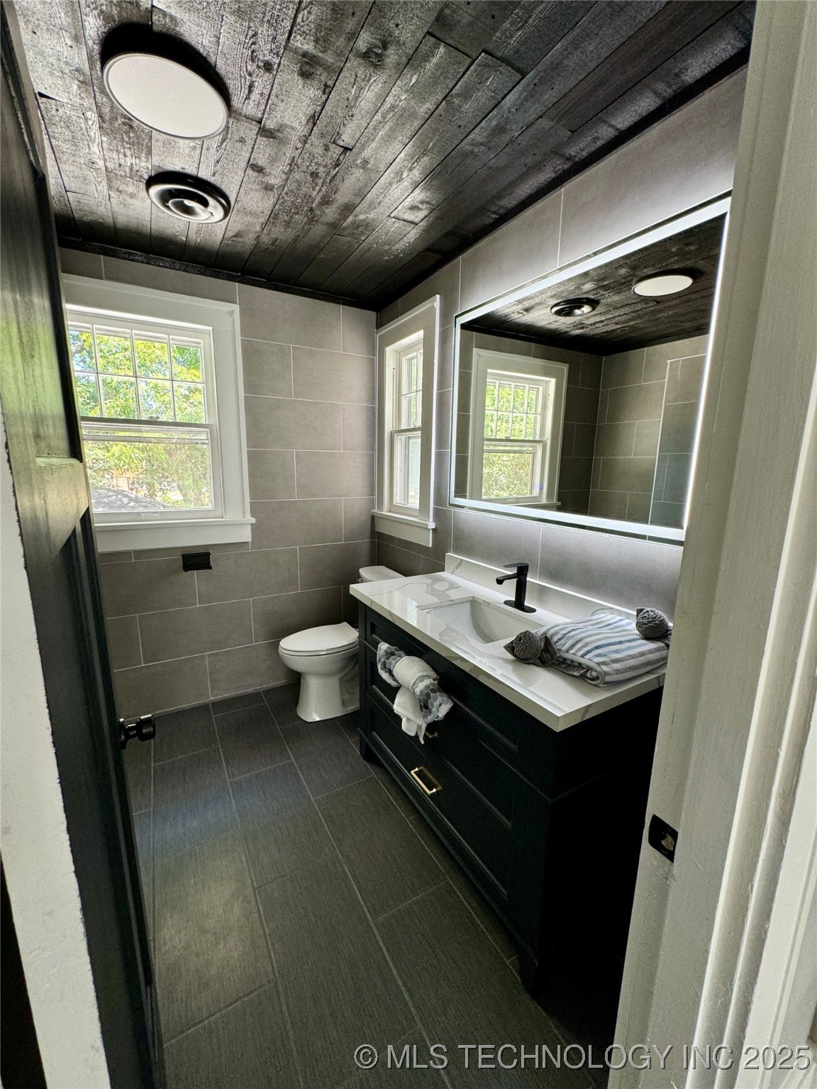 214 E SW Ardmore OK 73401