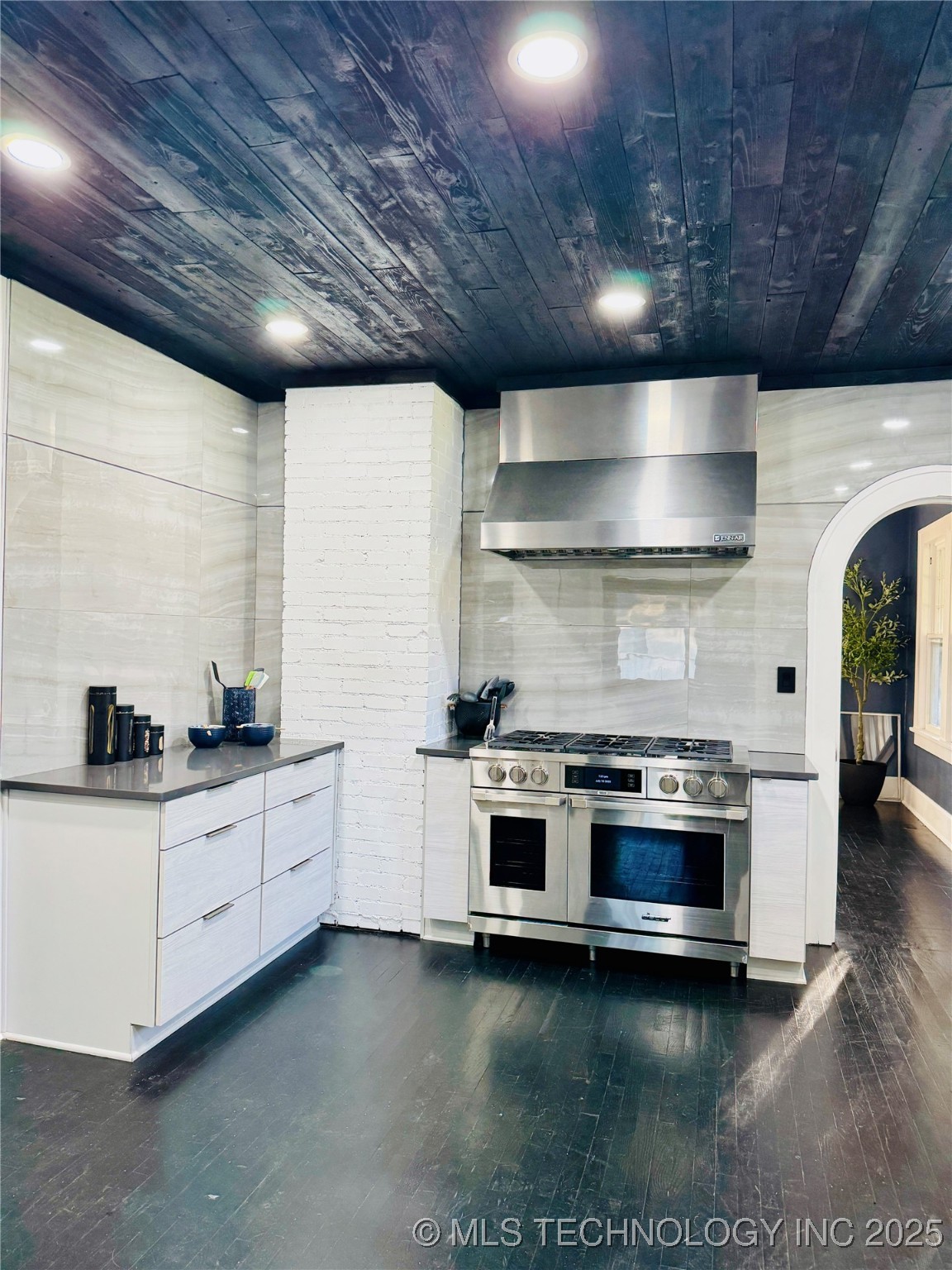 214 E SW Ardmore OK 73401