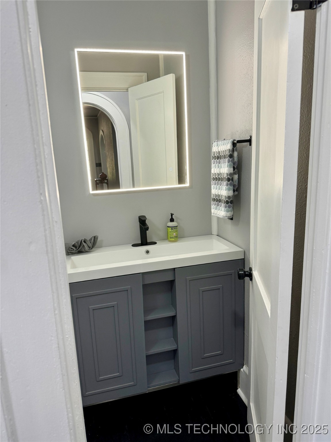 214 E SW Ardmore OK 73401