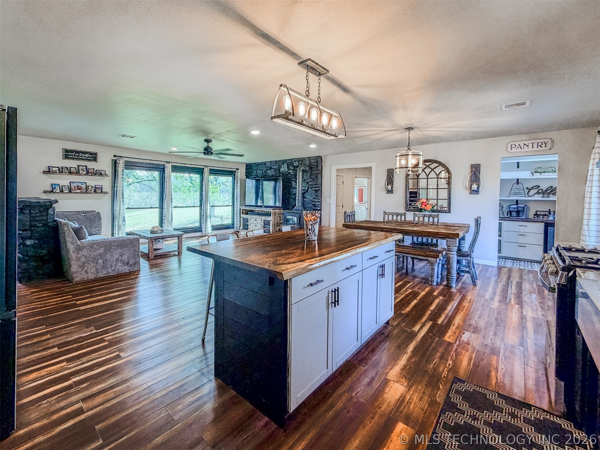 26664 Highway 82 Park Hill OK 74451