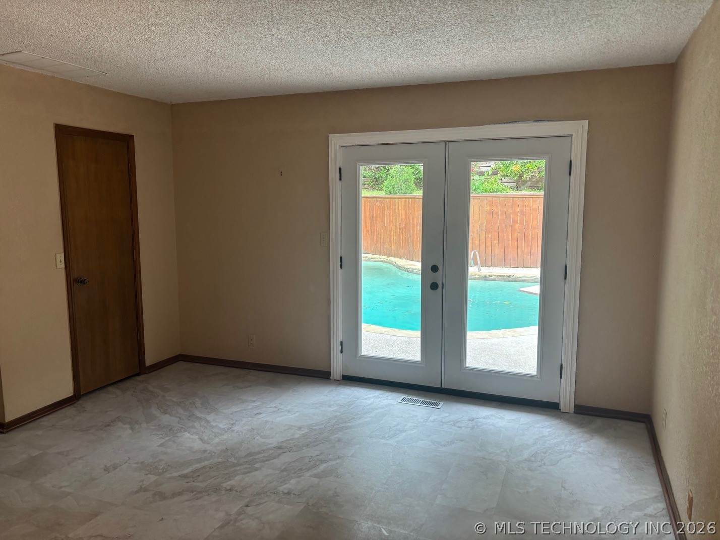 6566 S Hudson Place Tulsa OK 74136