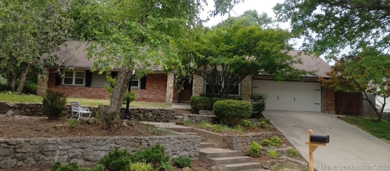 6566 S Hudson Place Tulsa OK 74136