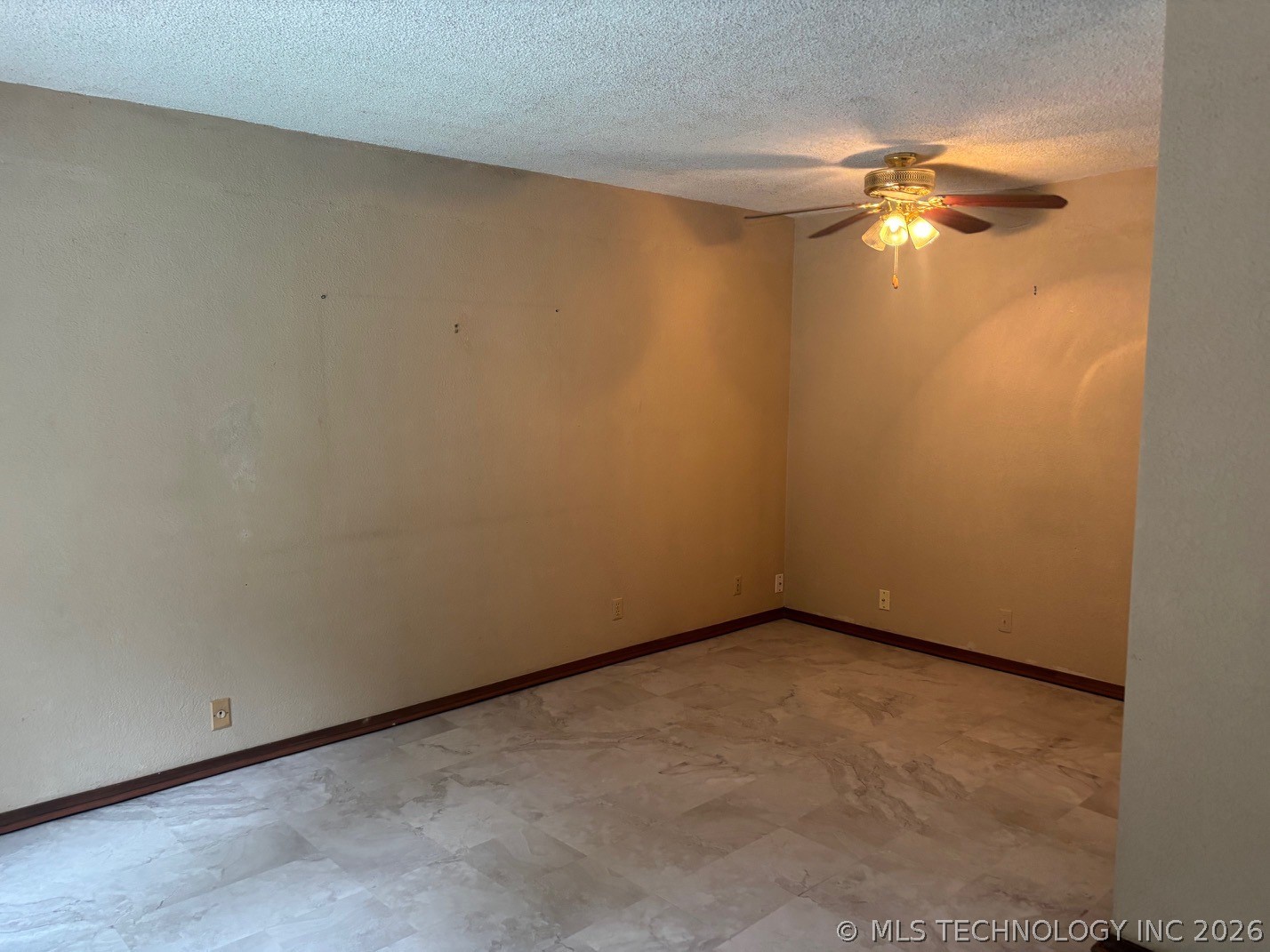 6566 S Hudson Place Tulsa OK 74136