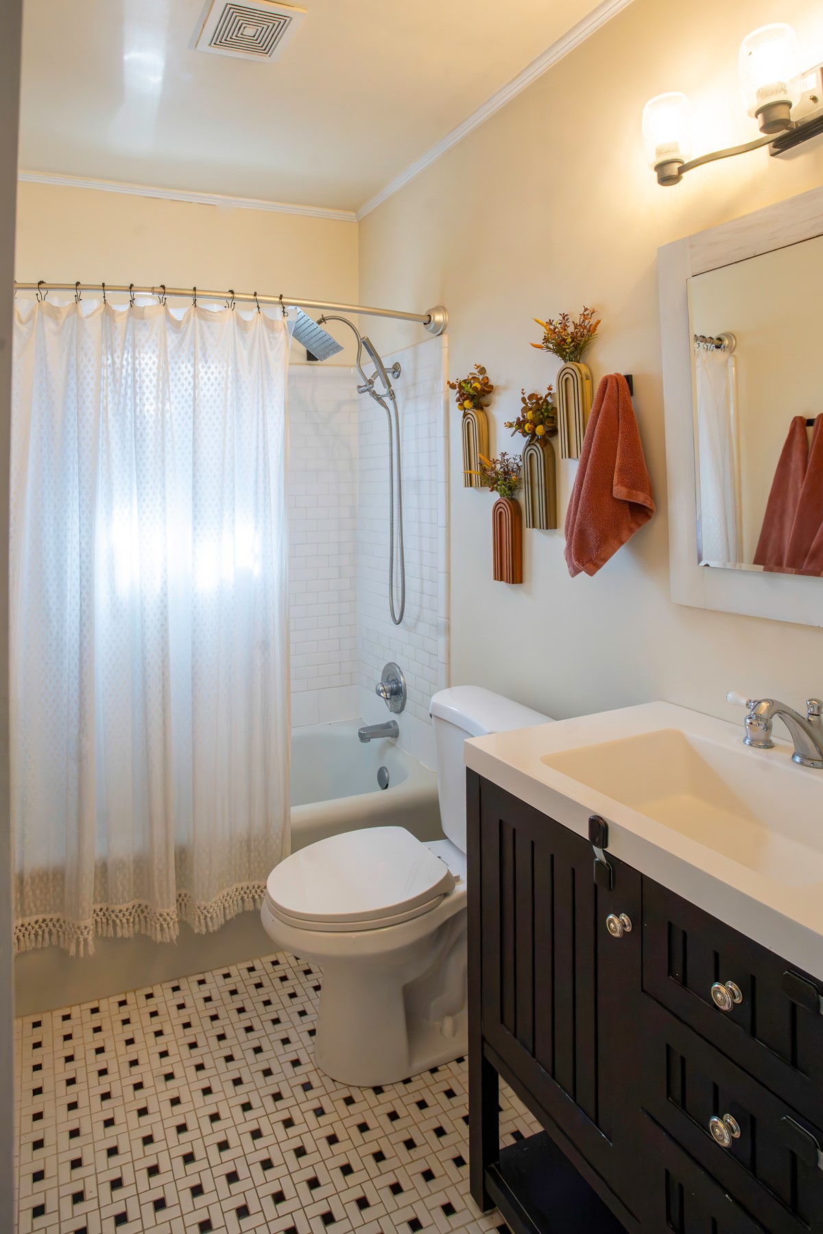 2040 E 13th Street Tulsa OK 74104