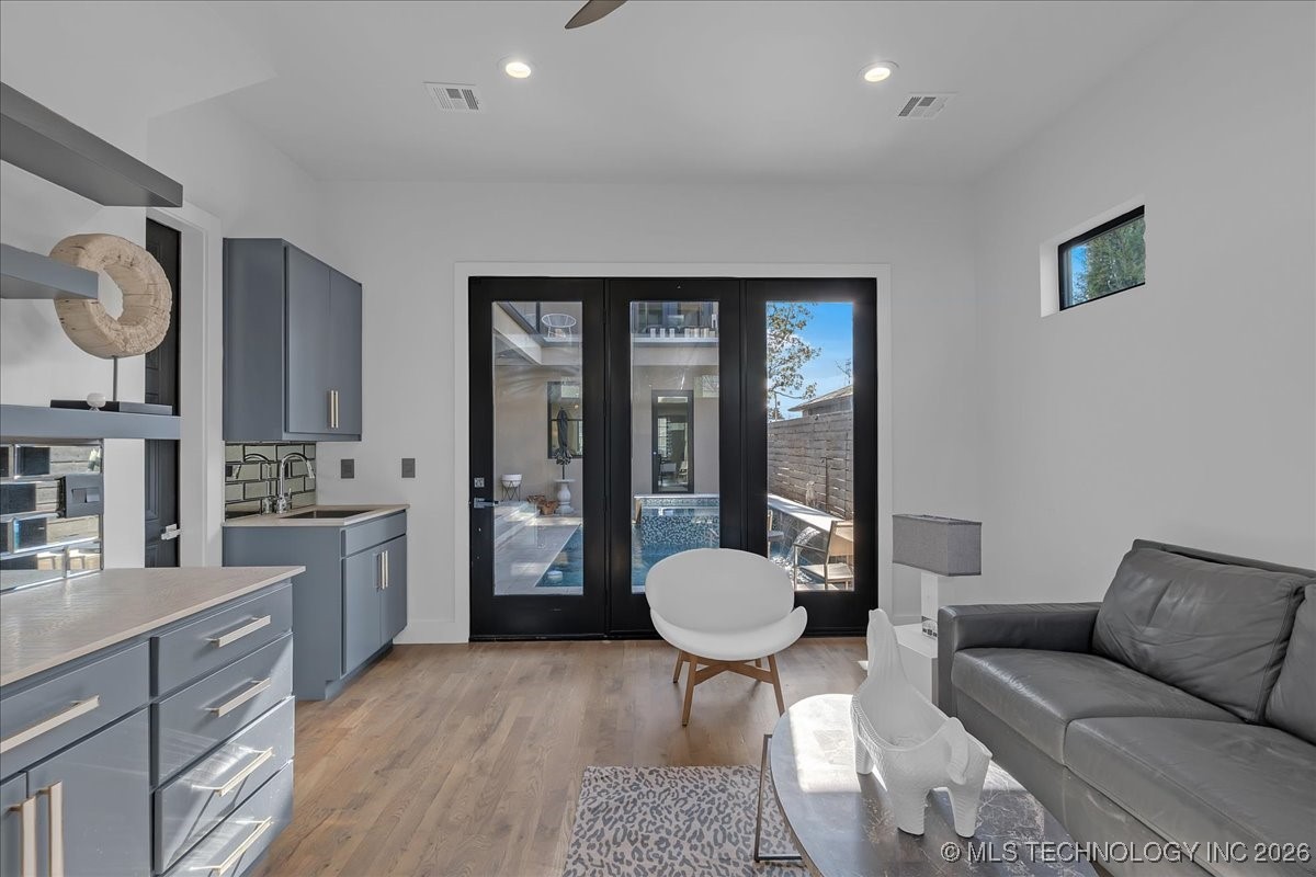 129 E 34th Street S Tulsa OK 74105