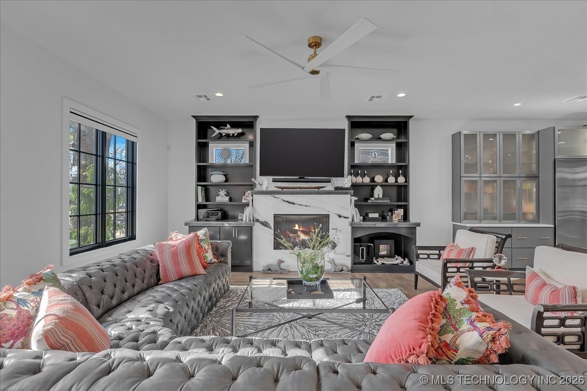 129 E 34th Street S Tulsa OK 74105