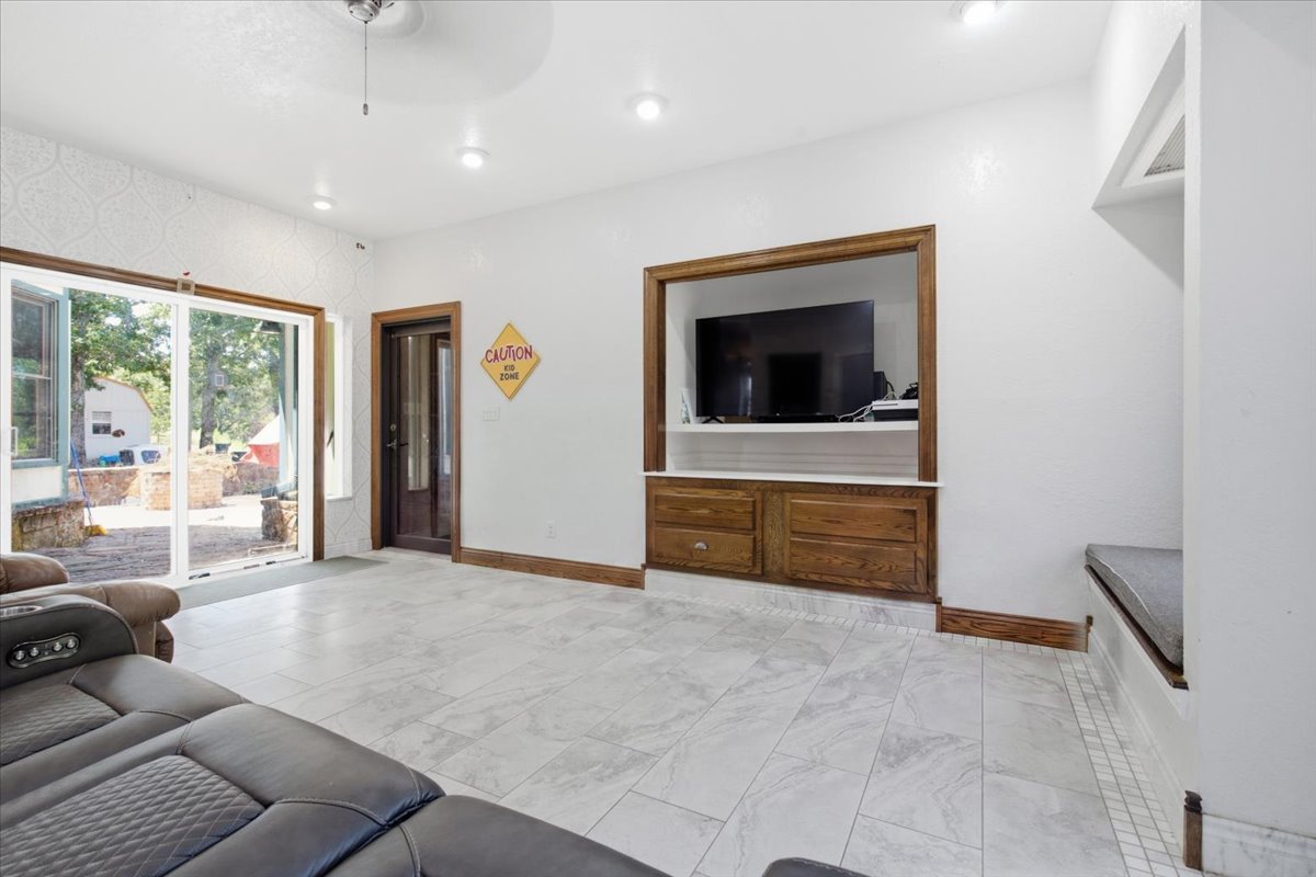 9421 County Road 3670 Allen OK 74825
