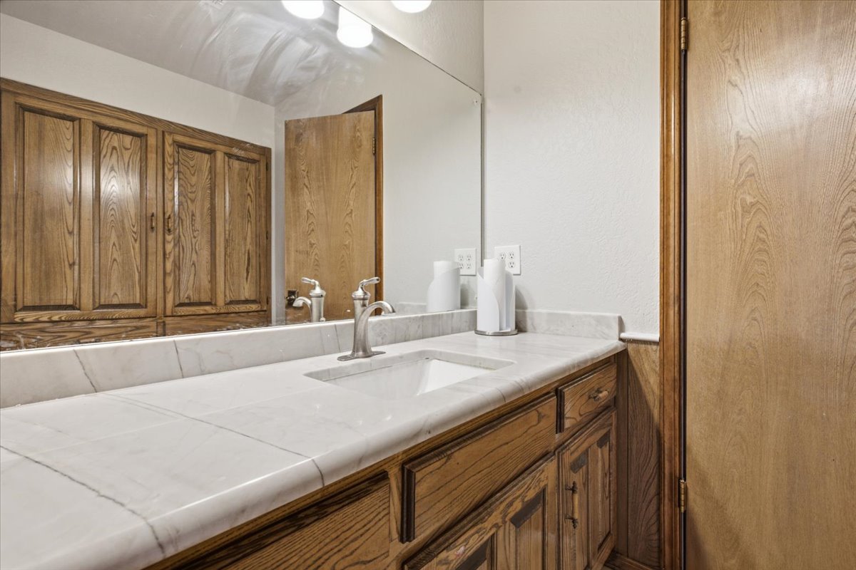 9421 County Road 3670 Allen OK 74825