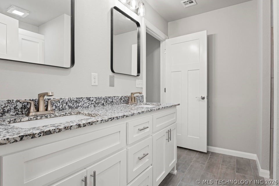 101 Zachary Drive Grove OK 74344