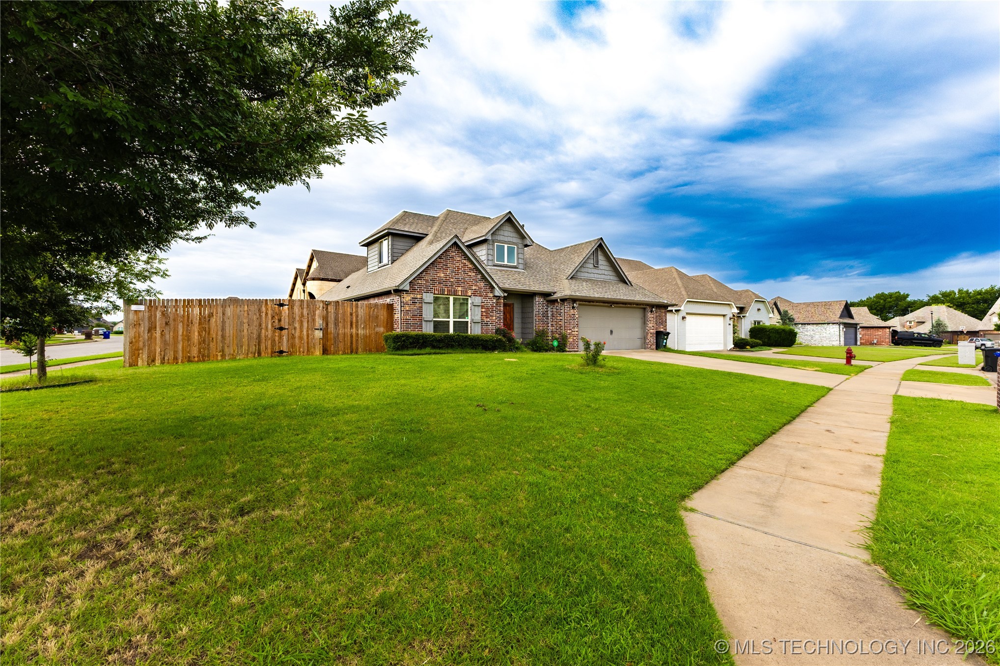 1301 W Elmira Place Broken Arrow OK 74012