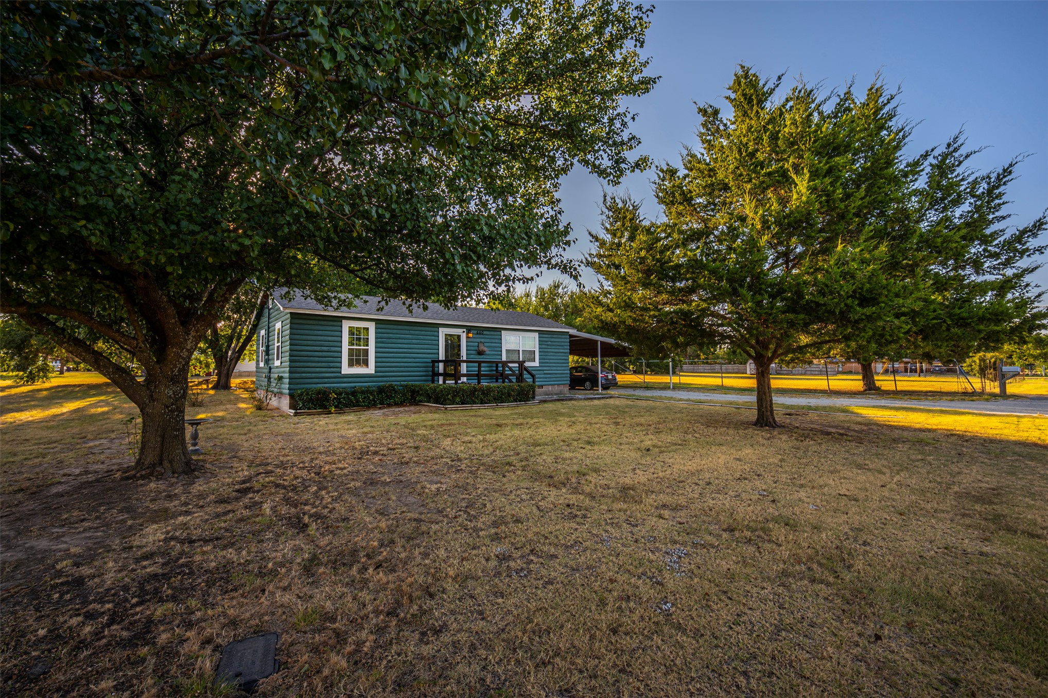 660 N Olive Street Stratford OK 74872