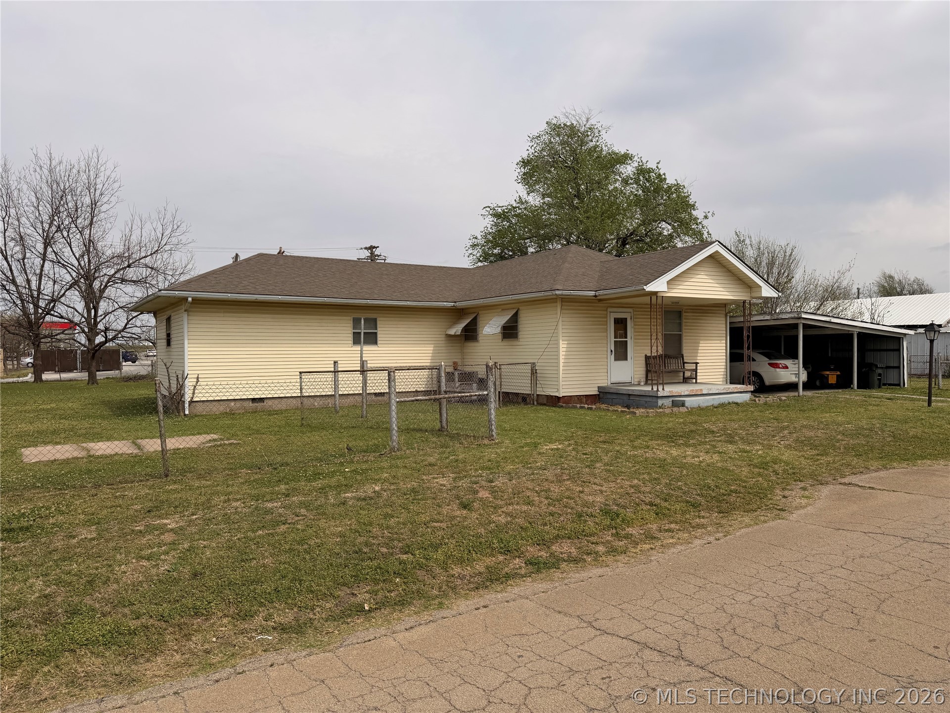 1412 E Walnut Street Cushing OK 74023