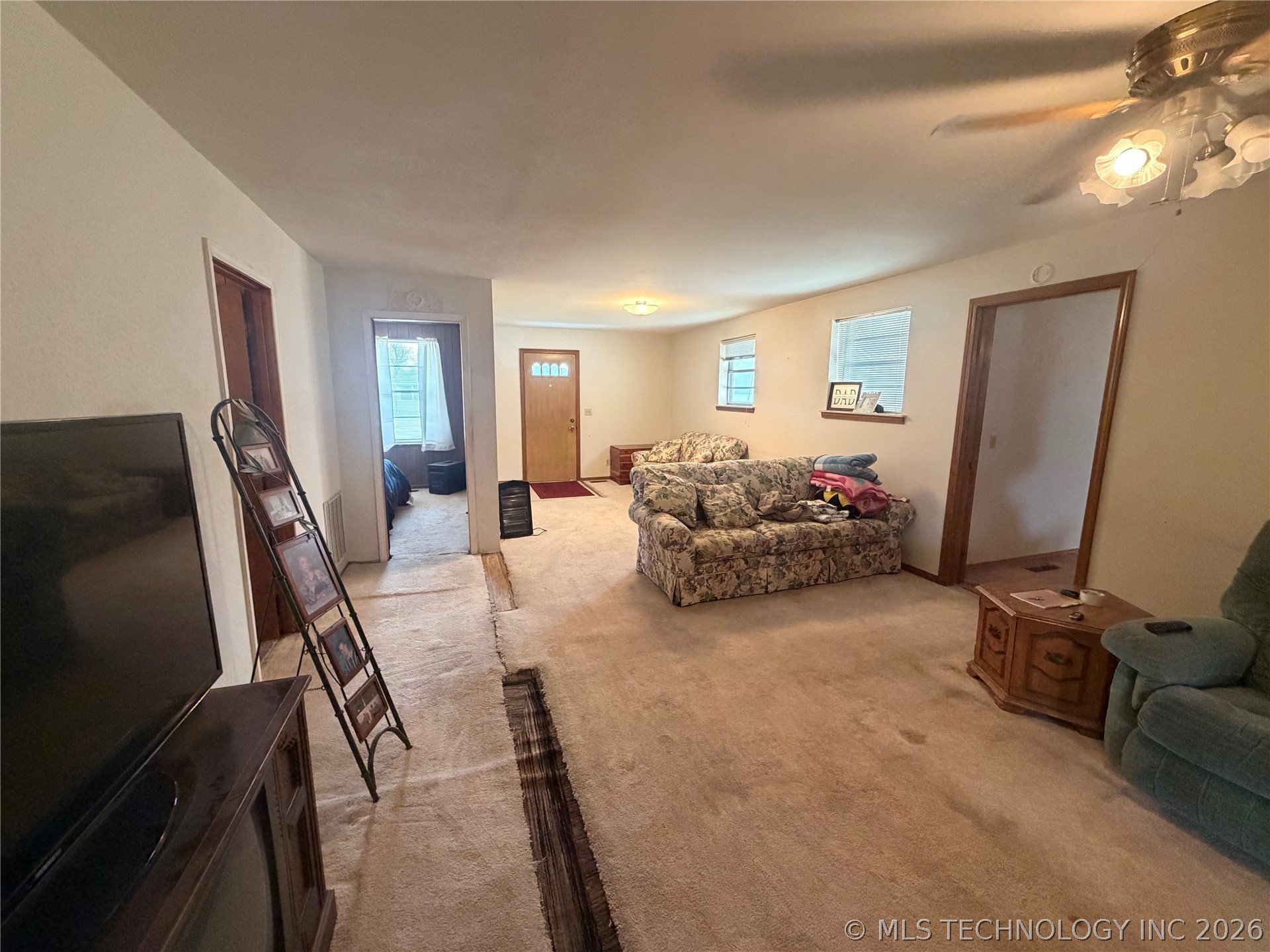 1412 E Walnut Street Cushing OK 74023