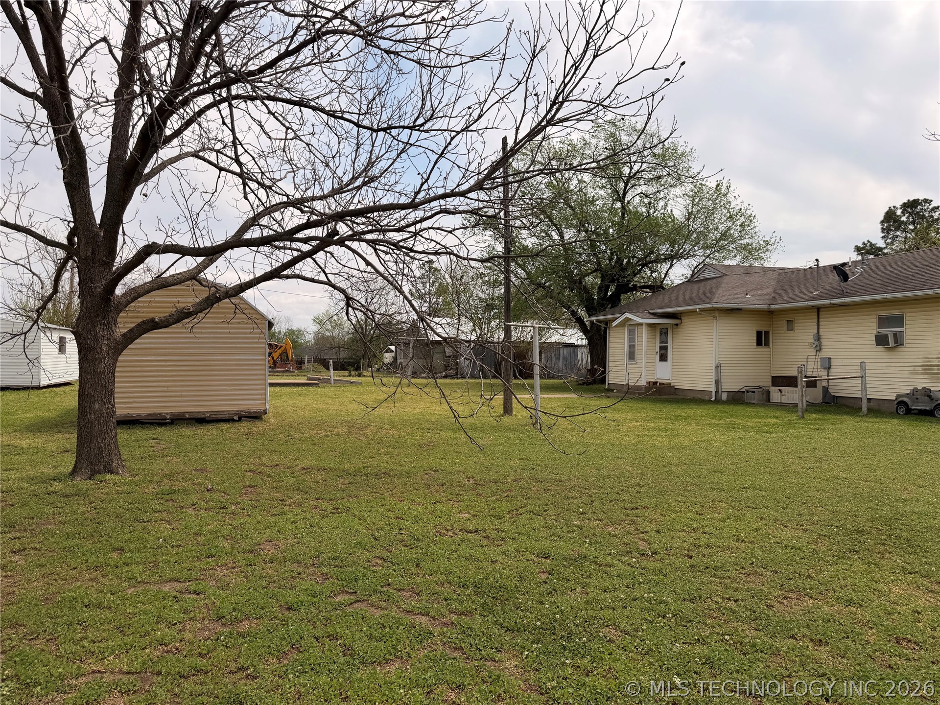 1412 E Walnut Street Cushing OK 74023