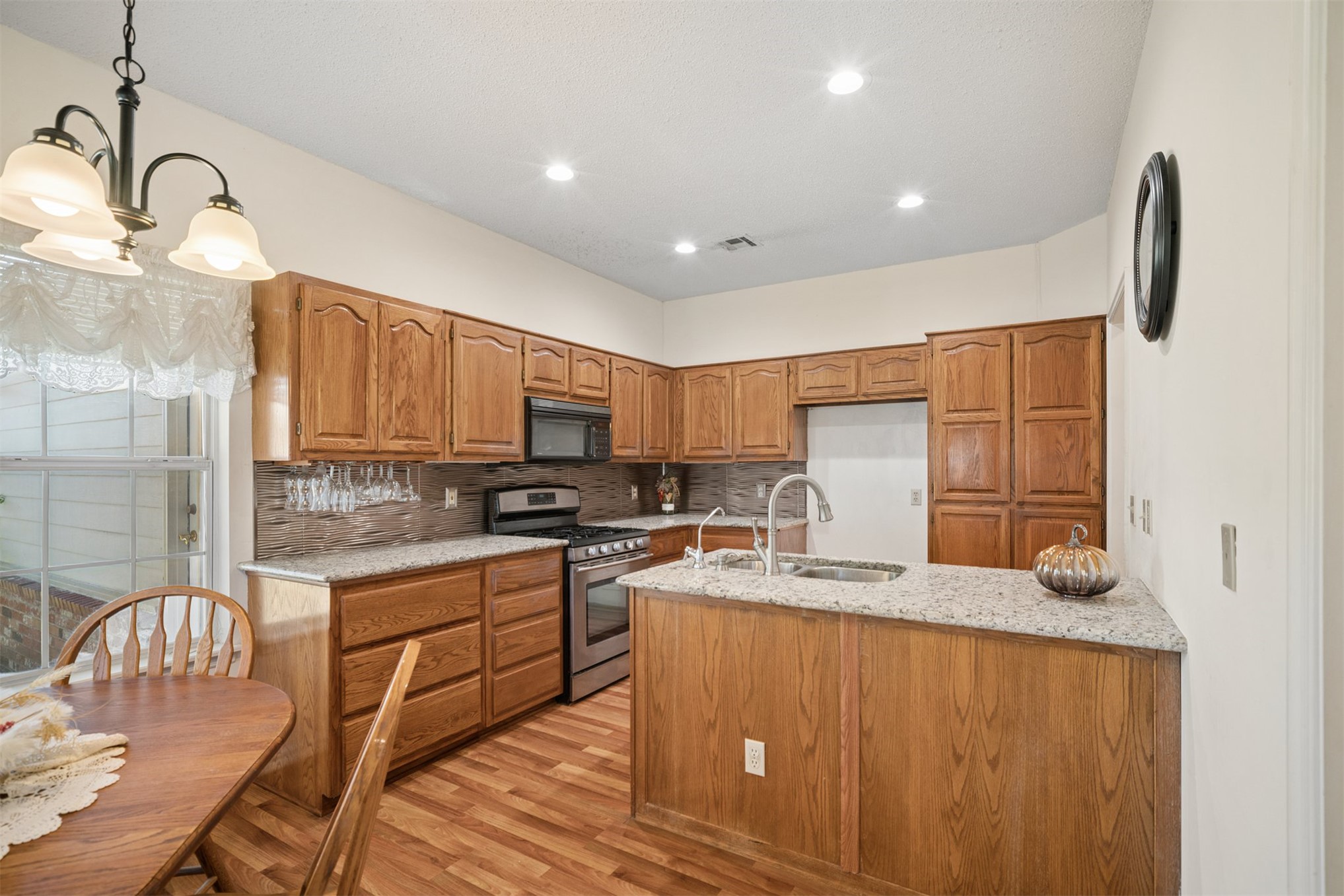2212 SW Wolf Run Court Claremore OK 74019