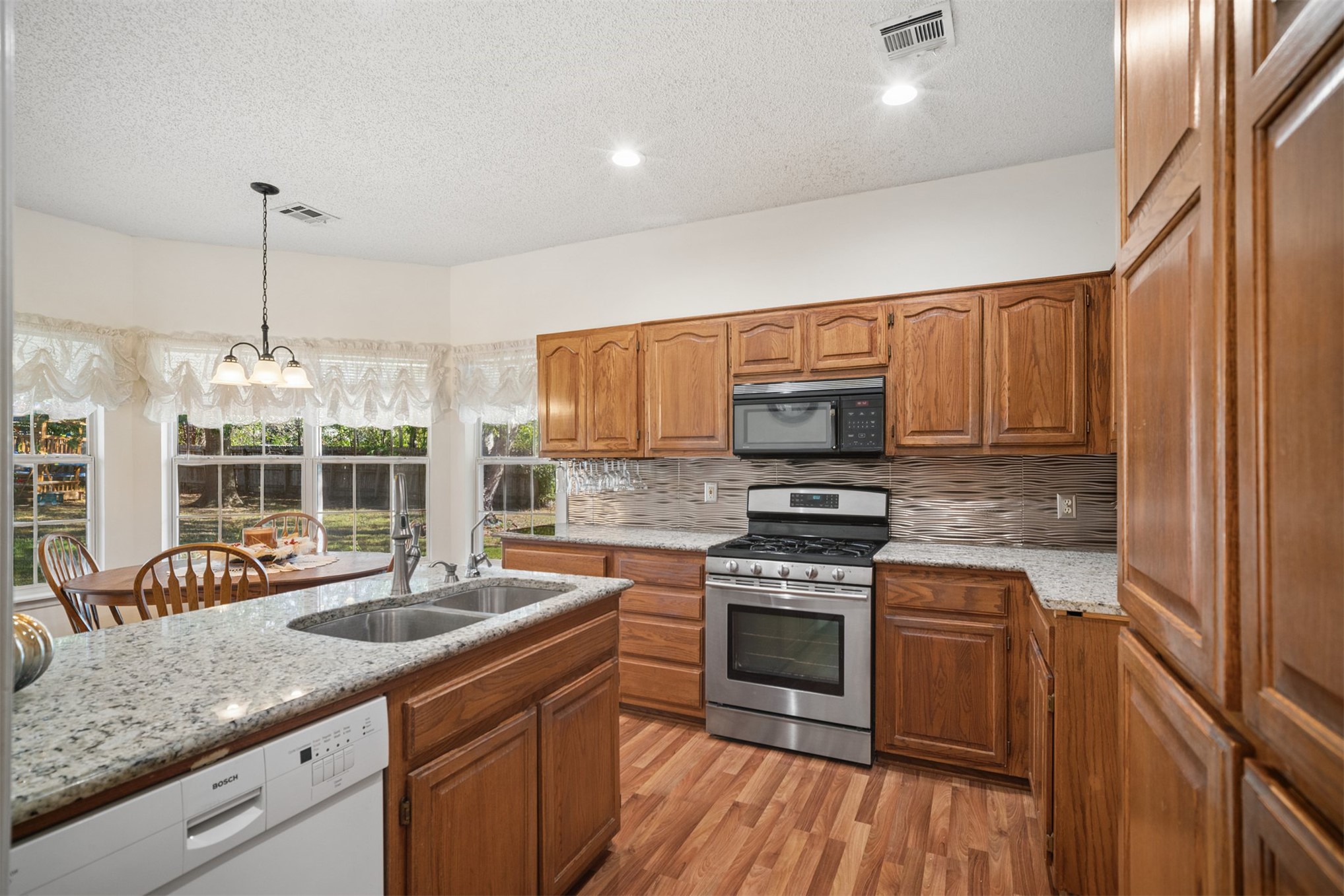 2212 SW Wolf Run Court Claremore OK 74019