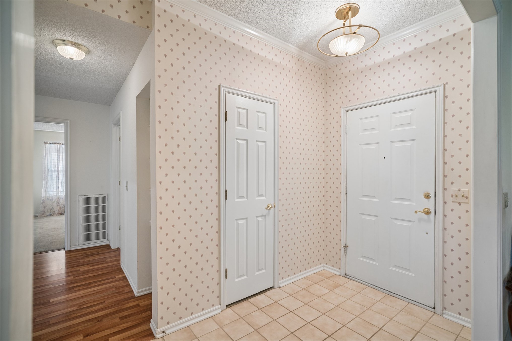 2212 SW Wolf Run Court Claremore OK 74019
