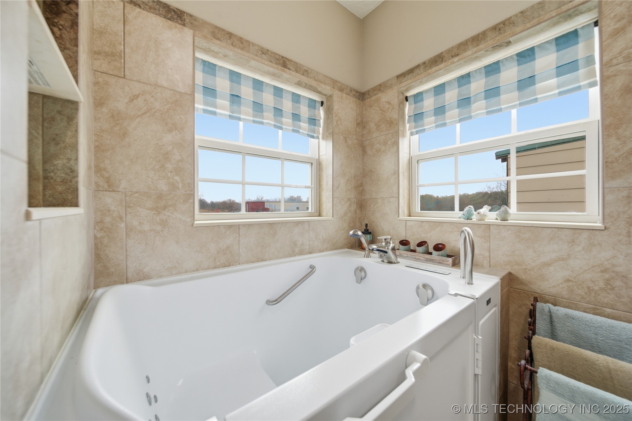 27318 E 758 Road Wagoner OK 74467