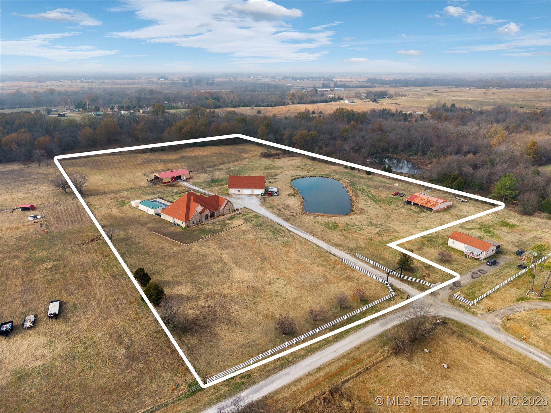 27318 E 758 Road Wagoner OK 74467