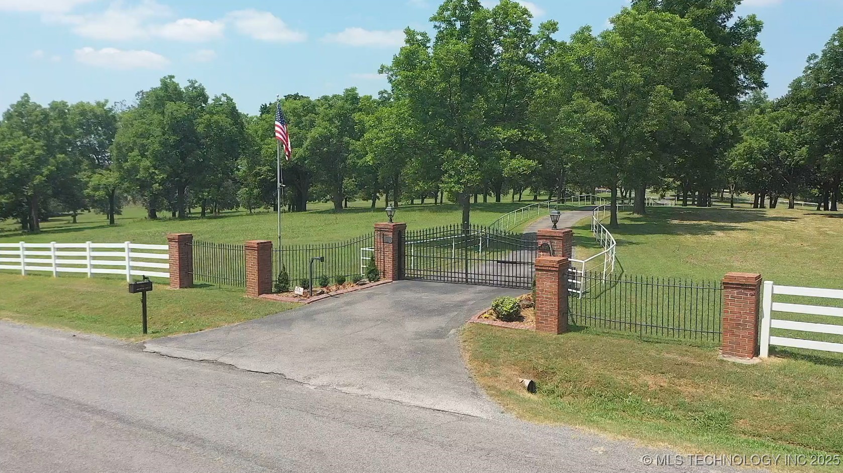 66235 S 320 Road Chouteau OK 74337