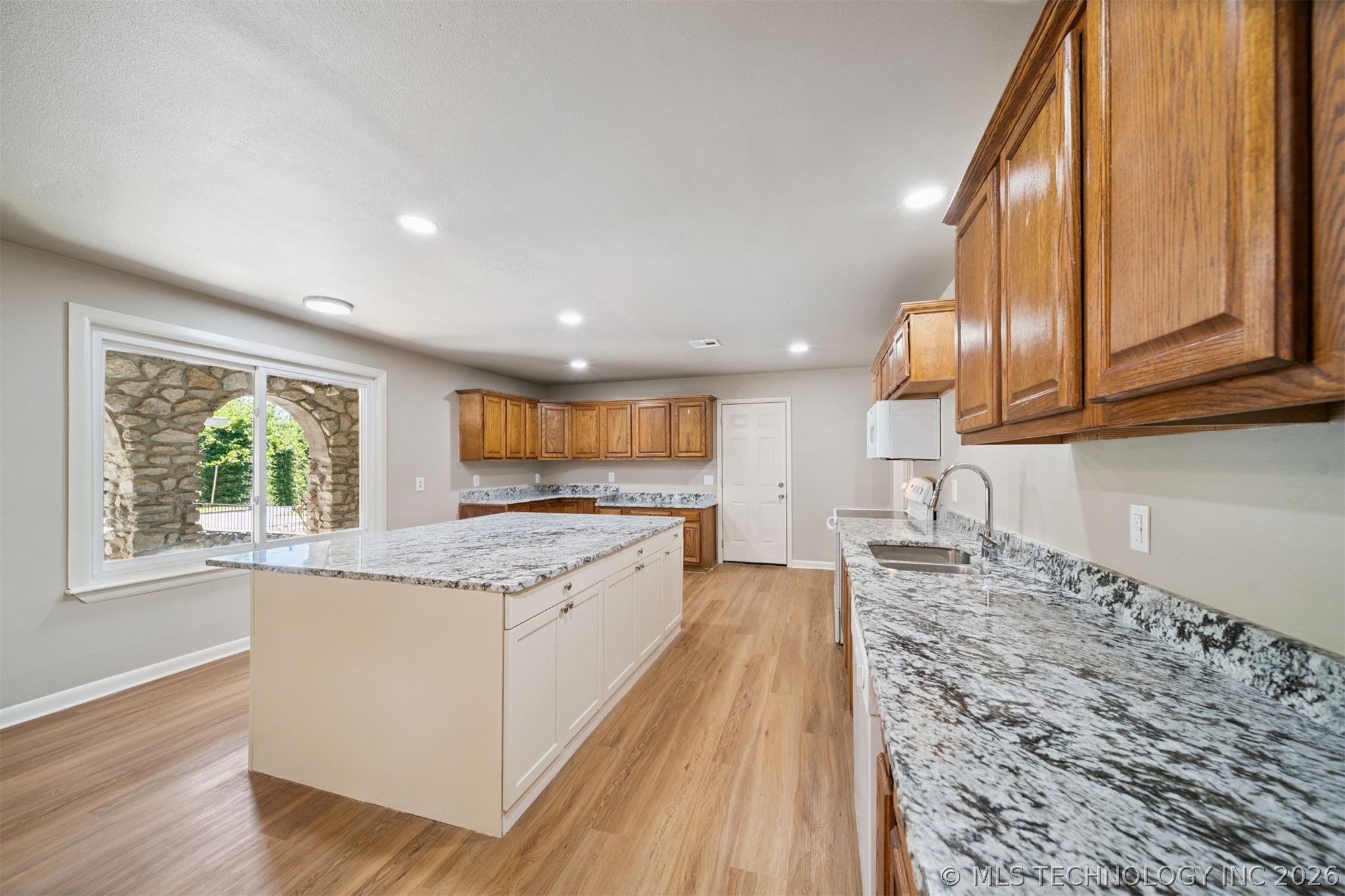 17567 E 405 Road Claremore OK 74017