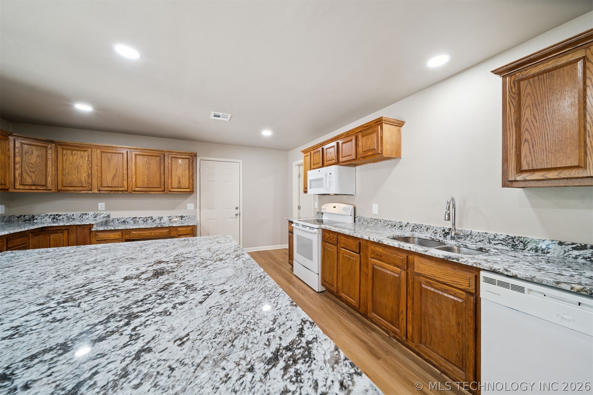 17567 E 405 Road Claremore OK 74017