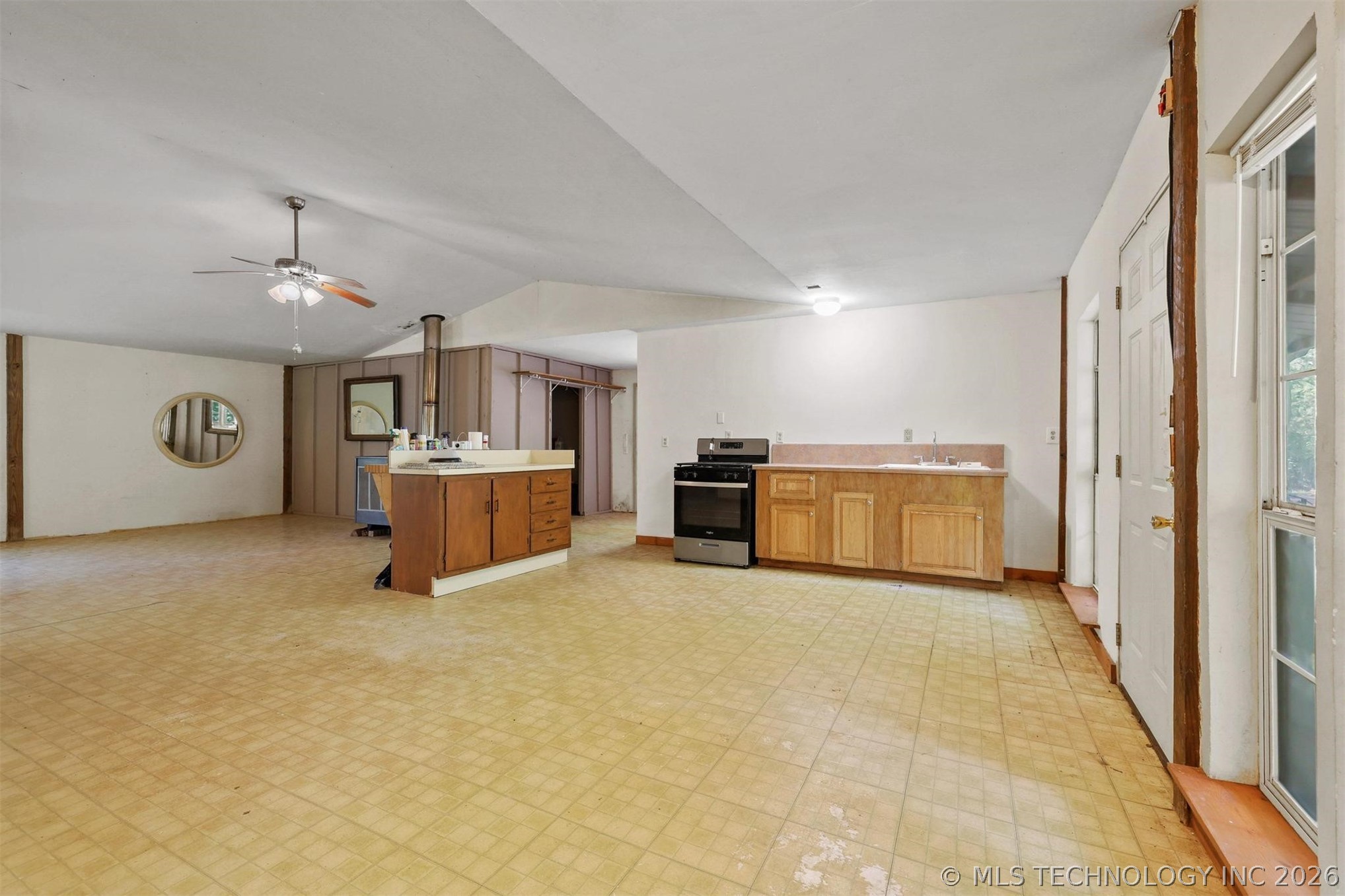 5792 W Lain Lake Road Atoka OK 74525