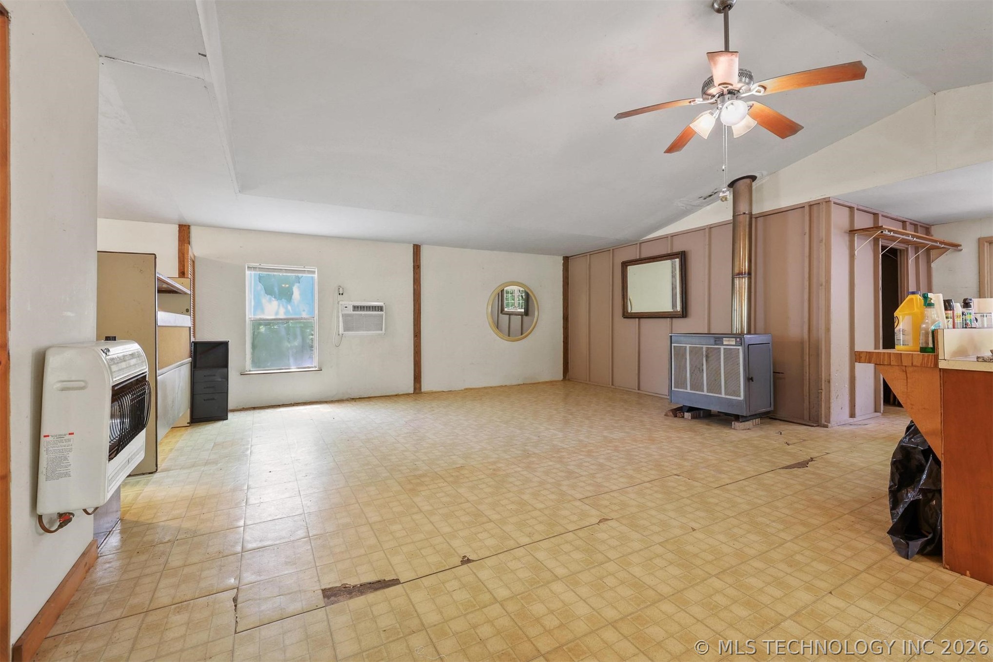 5792 W Lain Lake Road Atoka OK 74525