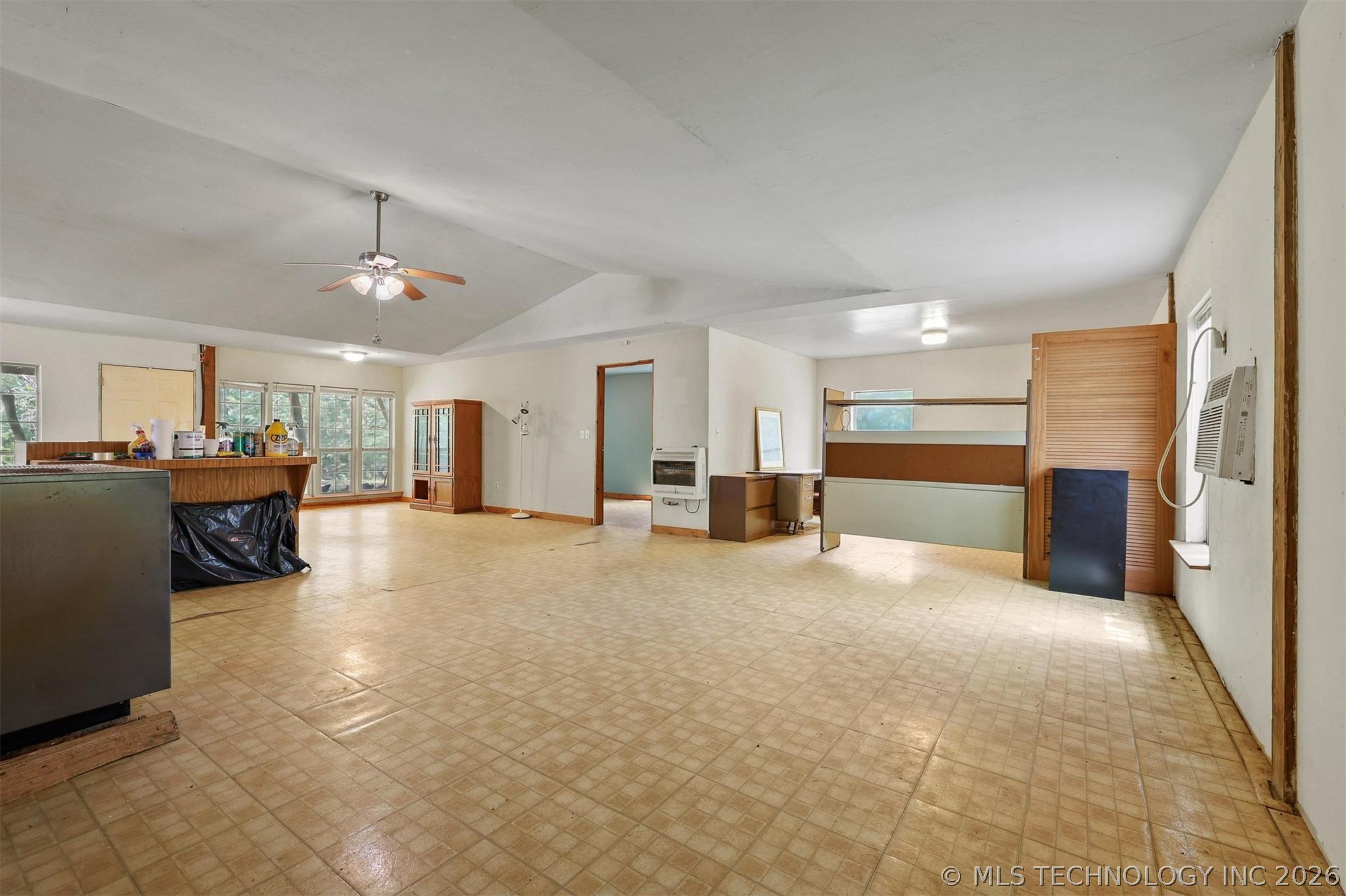 5792 W Lain Lake Road Atoka OK 74525
