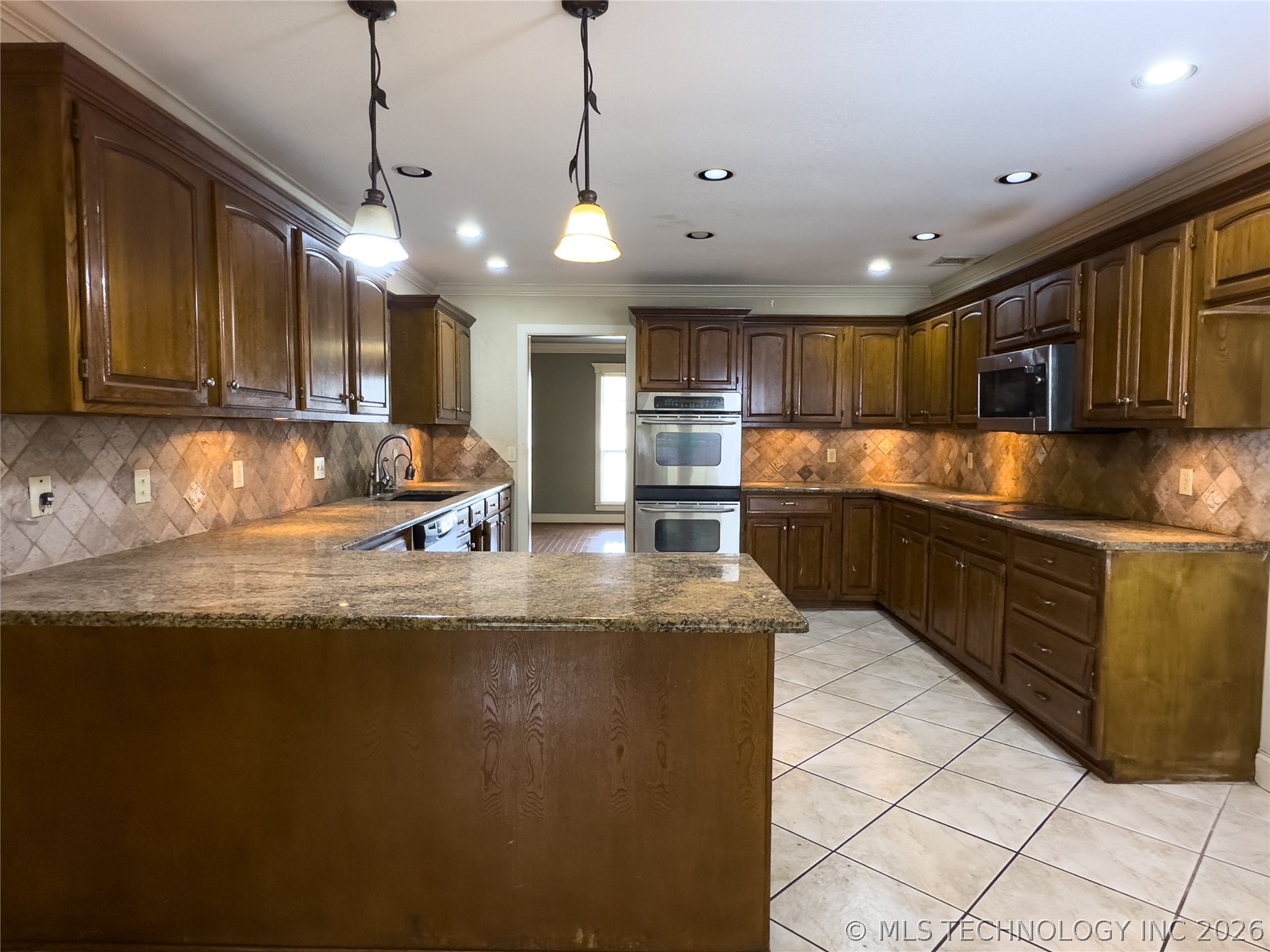 501 E Winston Circle Broken Arrow OK 74011