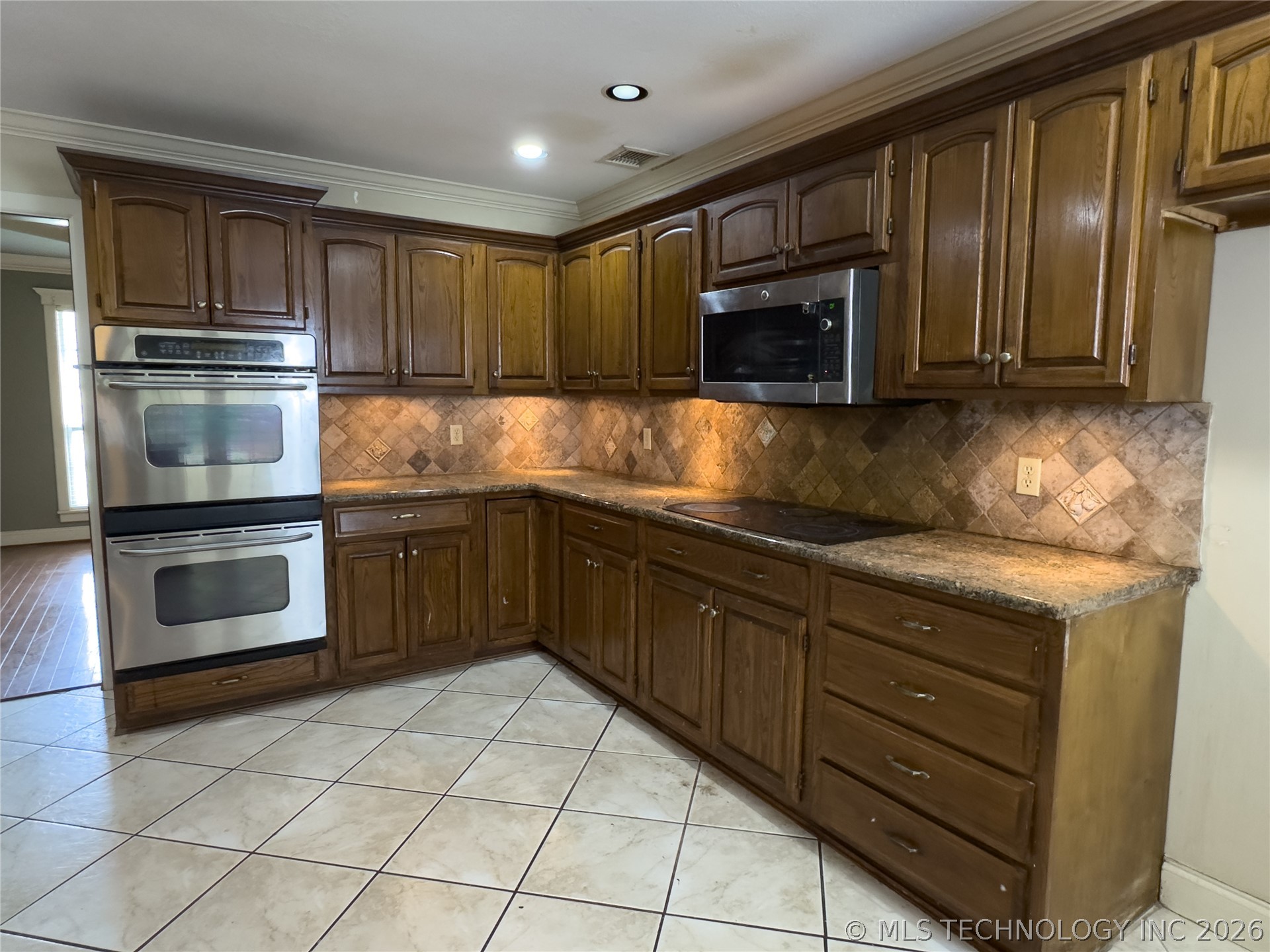 501 E Winston Circle Broken Arrow OK 74011