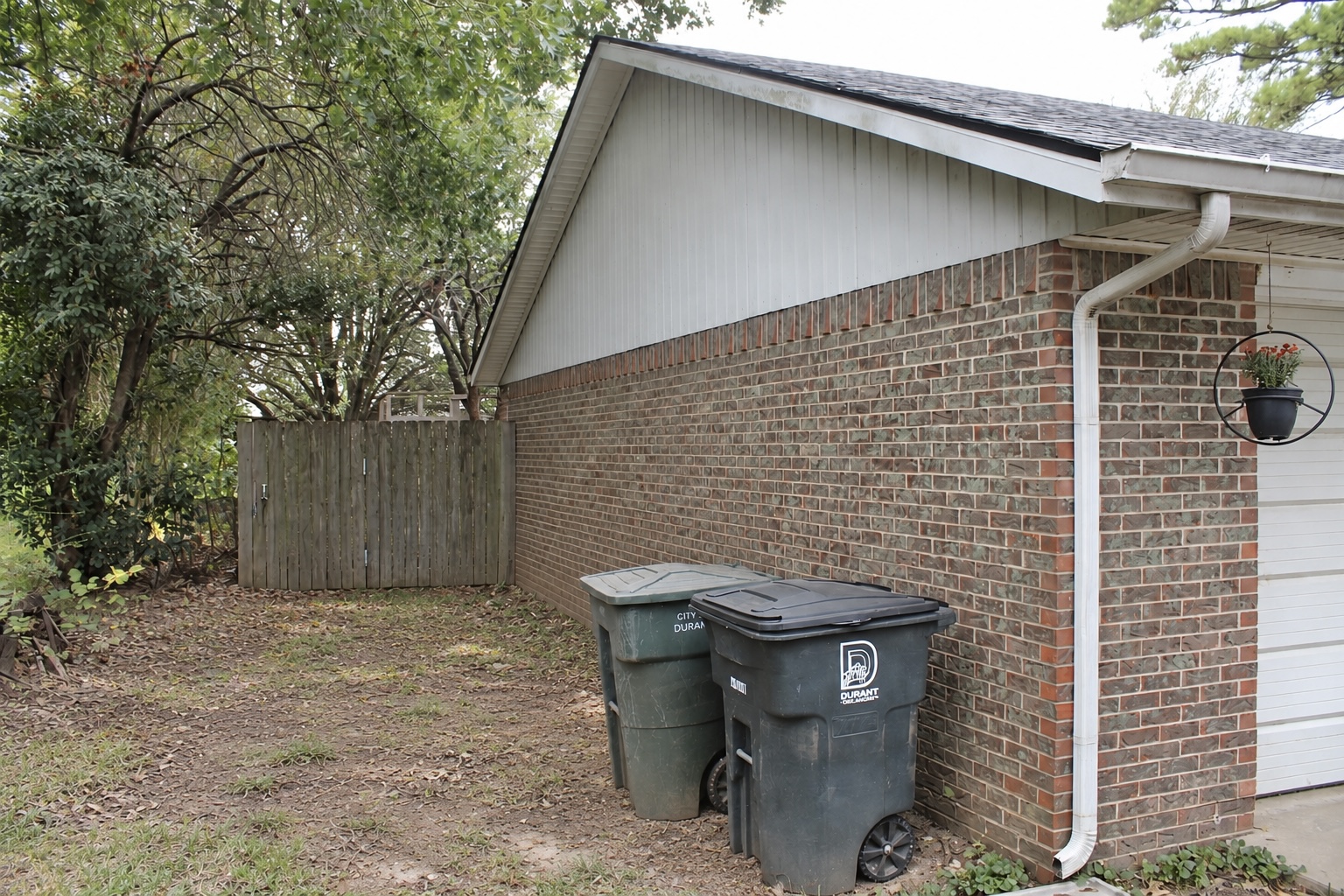 1811 S Frances Street Durant OK 74701