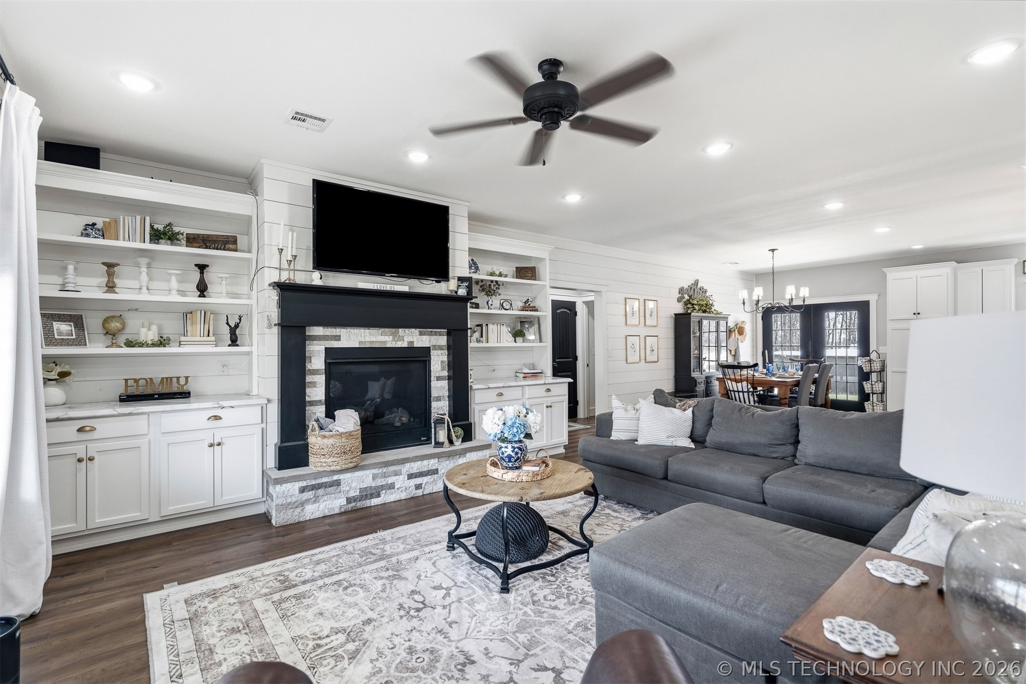 125 Enterprise Lone Grove OK 73443