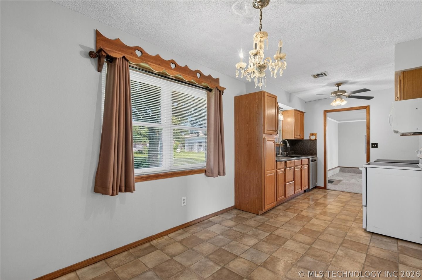 31651 N 4000 Road Ramona OK 74061