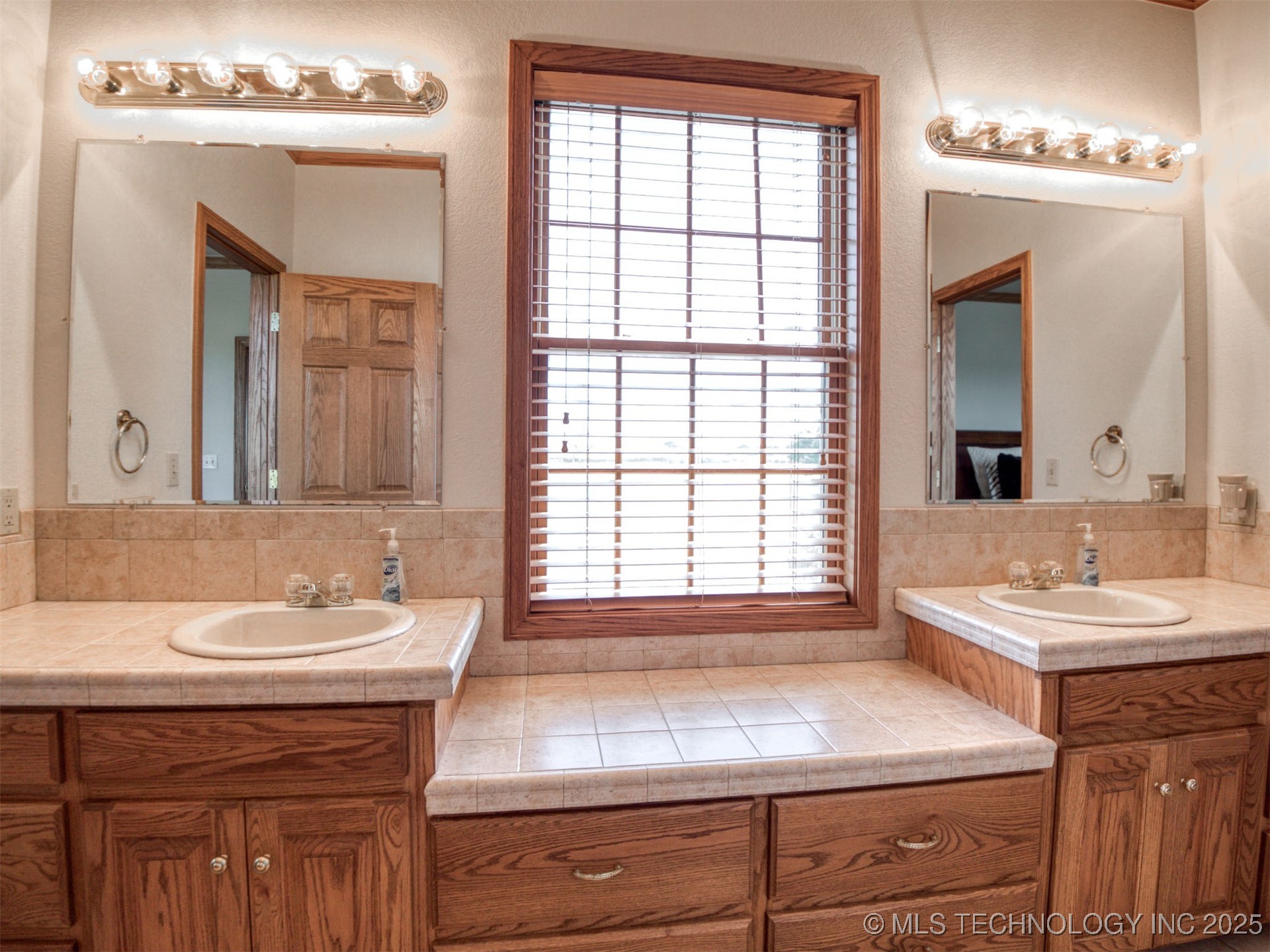 3461 N 3735 Holdenville OK 74848