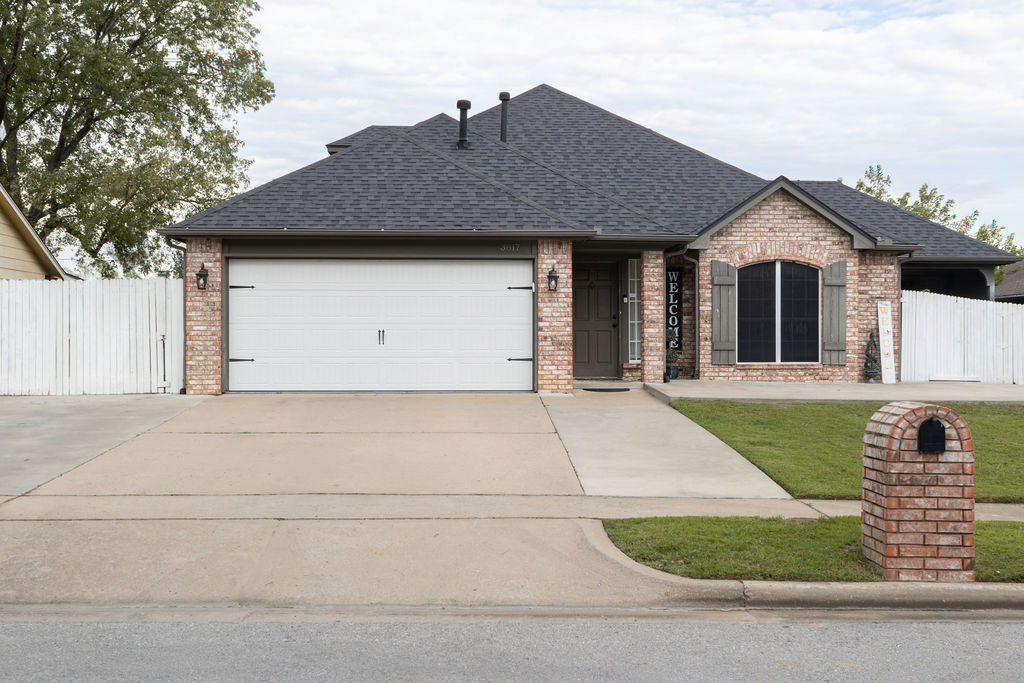3817 S Narcissus Avenue Broken Arrow OK 74011