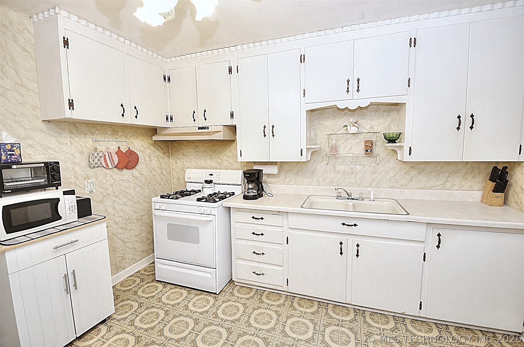 1328 N Vandalia Avenue Tulsa OK 74115