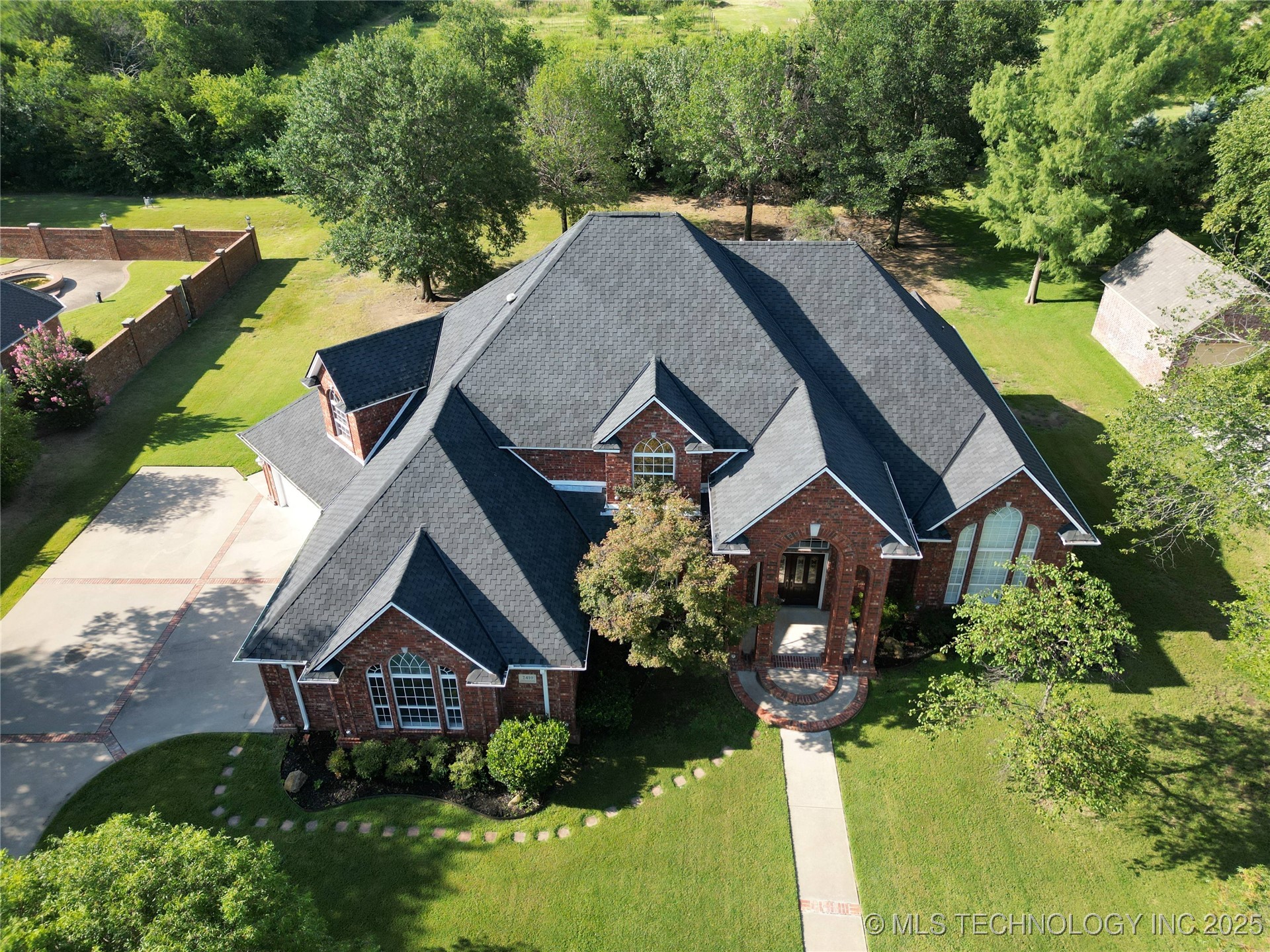 2410 Augusta Road Ardmore OK 73401