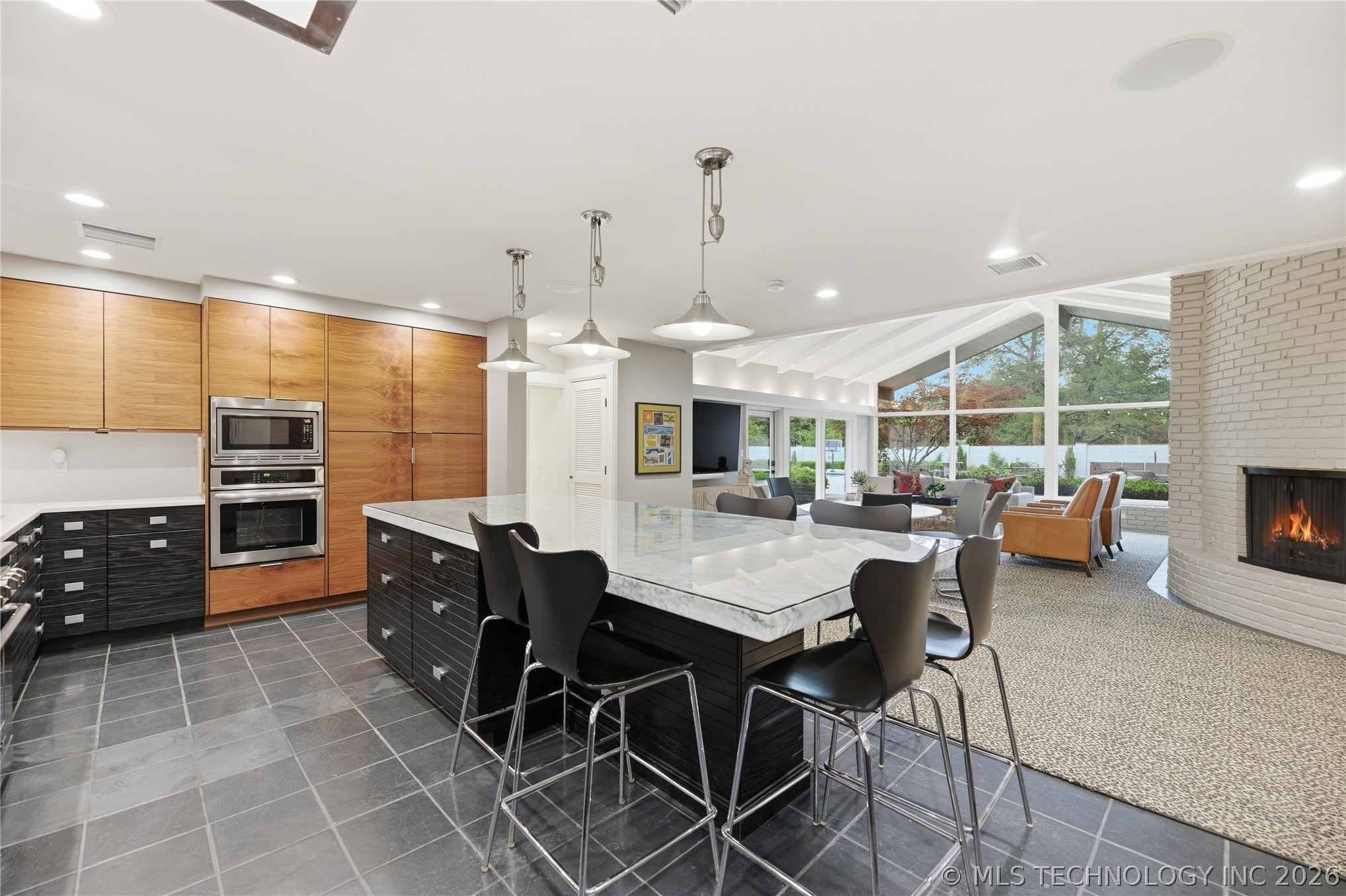 4123 S Victor Court Tulsa OK 74105
