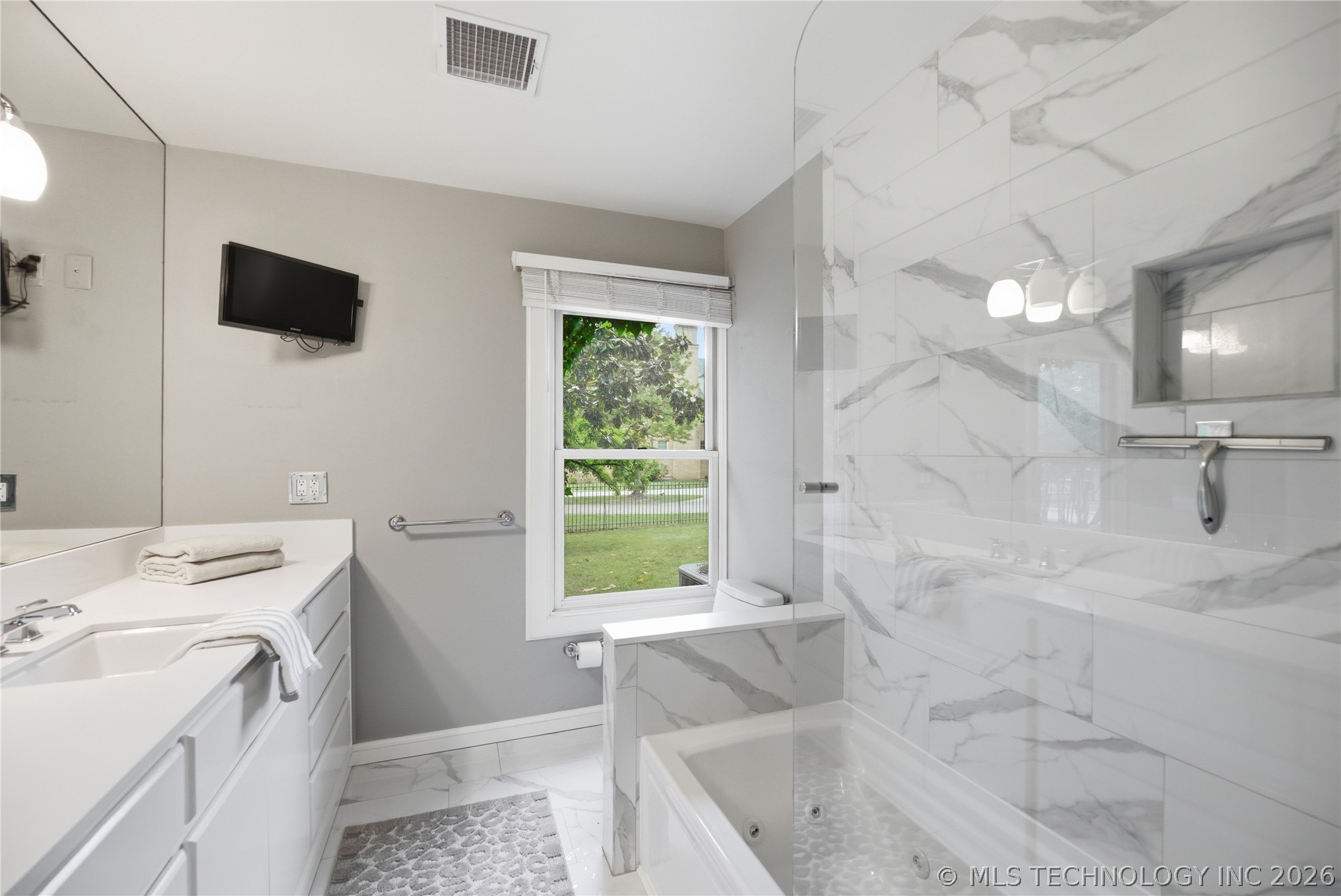 4123 S Victor Court Tulsa OK 74105