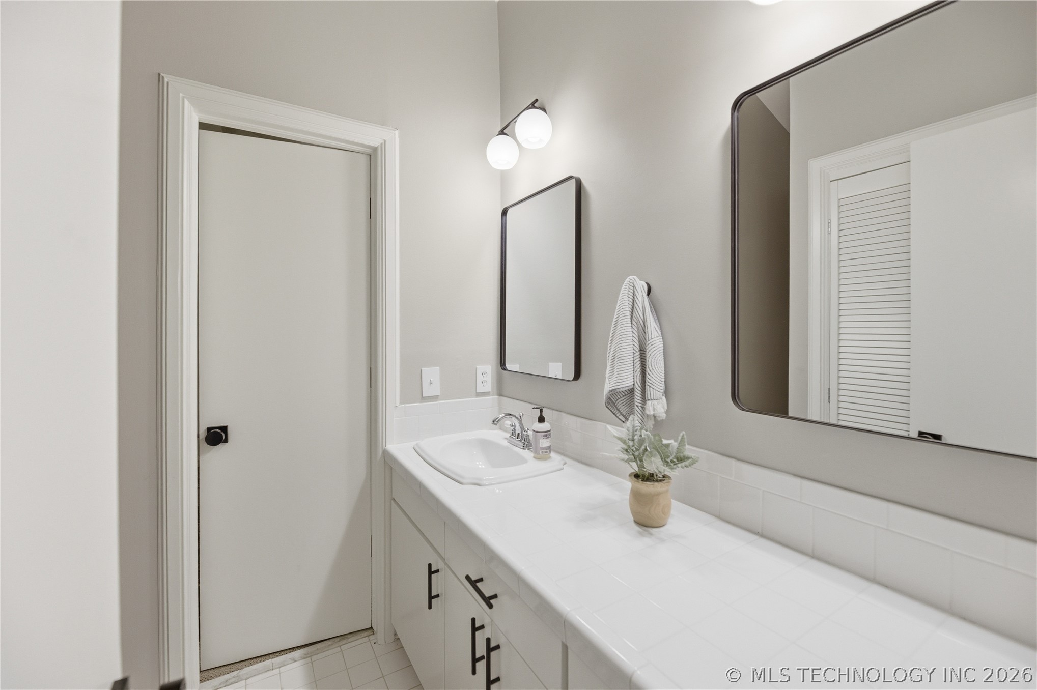 4123 S Victor Court Tulsa OK 74105