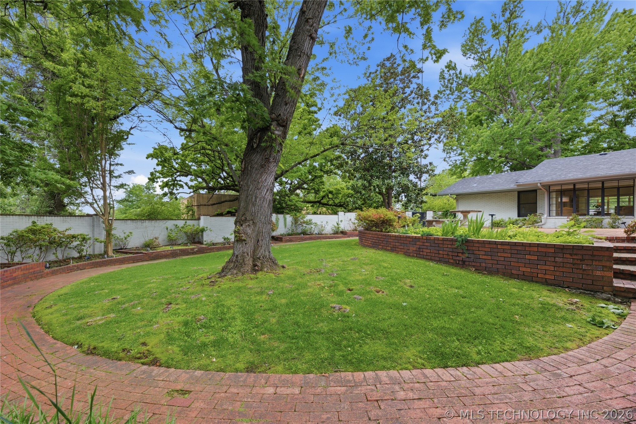 4123 S Victor Court Tulsa OK 74105