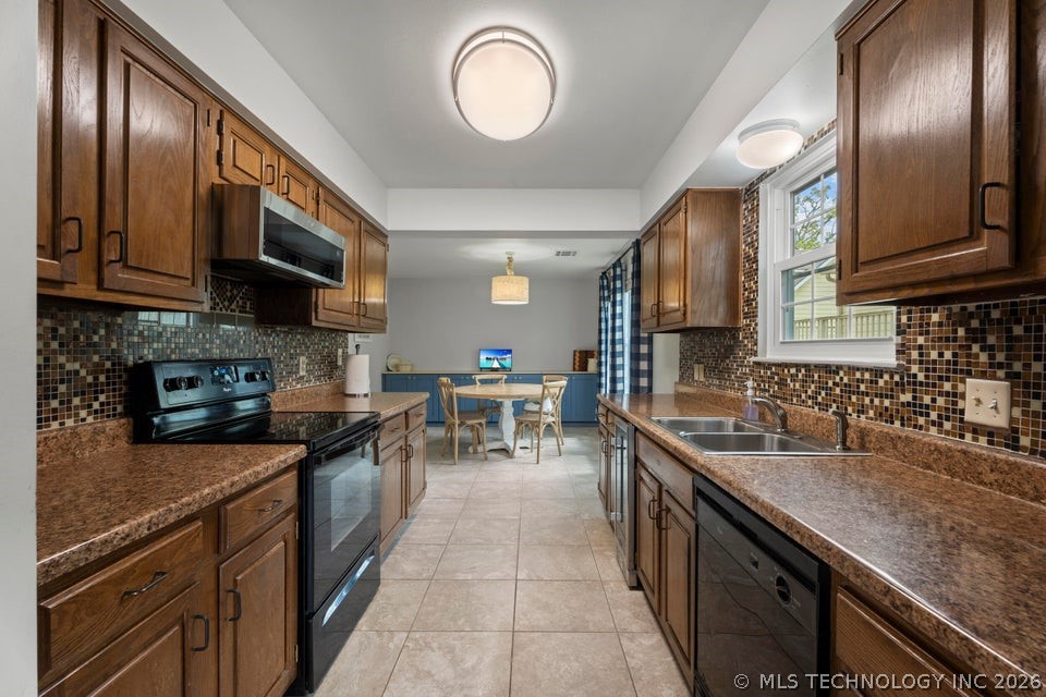 31990 S 624 Place Grove OK 74344