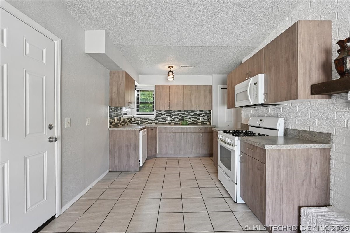 2601 S Redbud Avenue Broken Arrow OK 74012