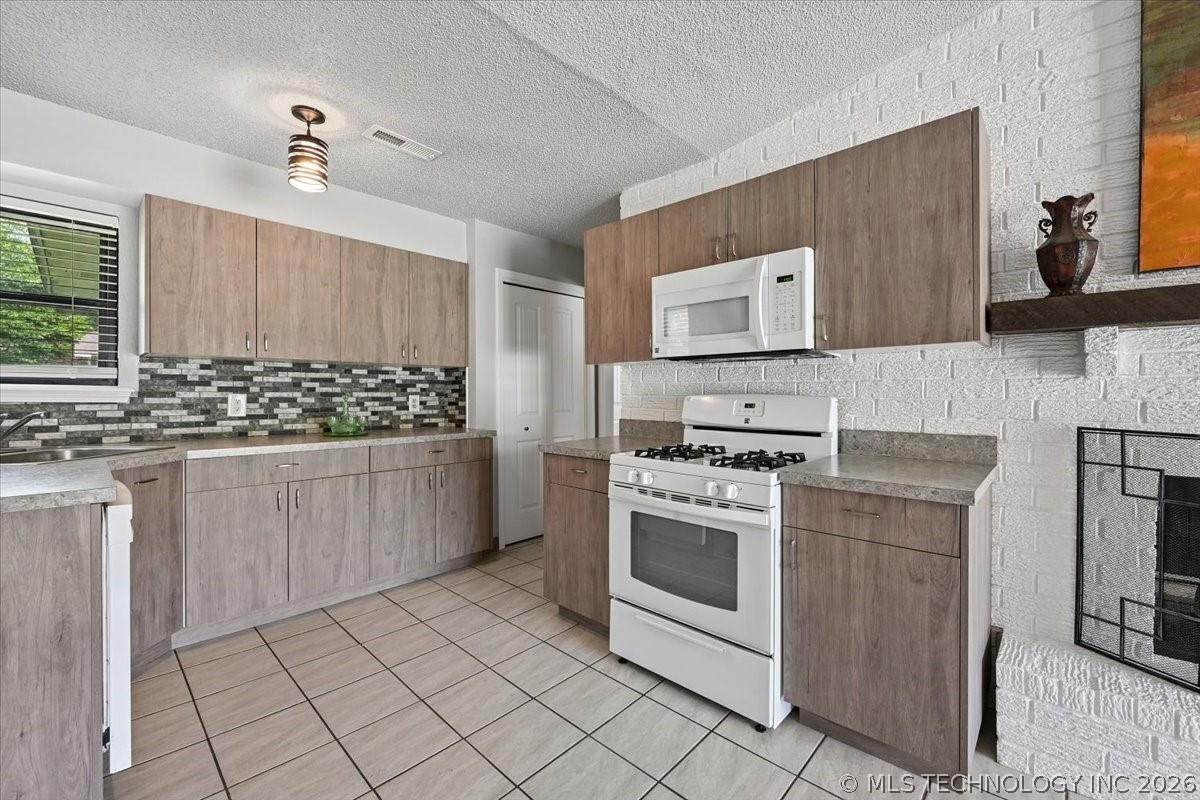 2601 S Redbud Avenue Broken Arrow OK 74012